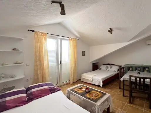 Hotels 300m² in Montenegro, Krimovica. Priced at 630000€ rent photo-3
