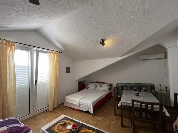 Hotels 300m² in Montenegro, Krimovica. Priced at 630000€ rent photo-4