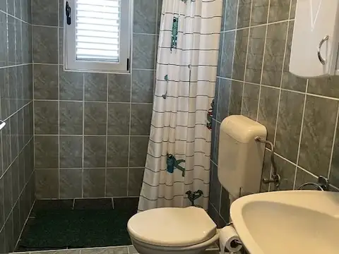 Hotels 300m² in Montenegro, Krimovica. Priced at 630000€ rent photo-8
