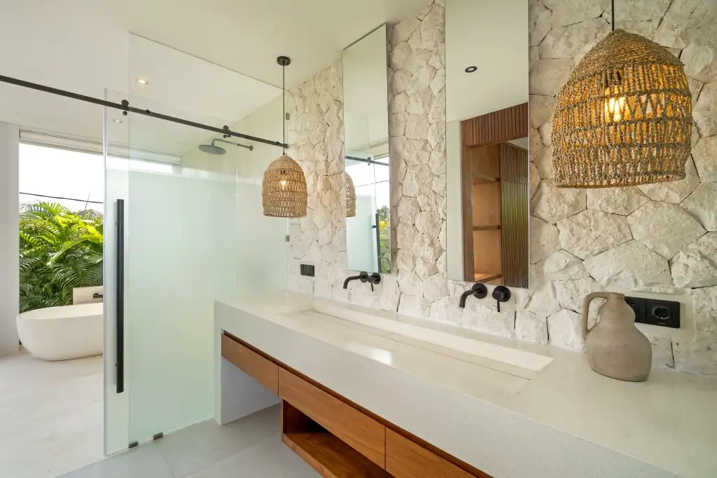 Villa 940m² in Indonesia, Canggu-North. Priced at 180000$ rent photo-13