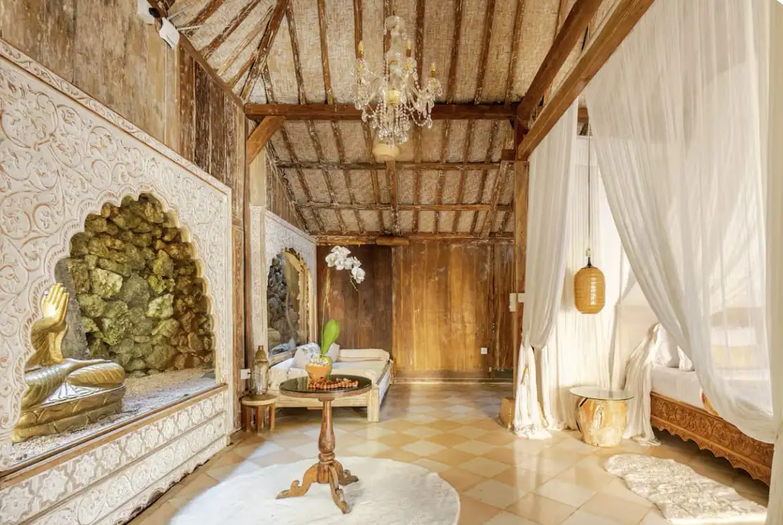 Villa 125m² in Indonesia, Bukit-Uluwatu. Priced at 240000$ rent photo-7
