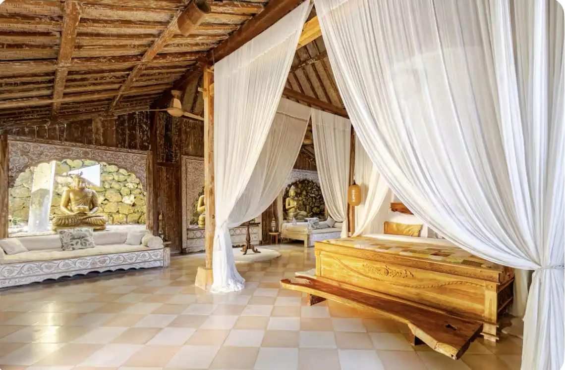 Villa 125m² in Indonesia, Bukit-Uluwatu. Priced at 240000$ rent photo-8