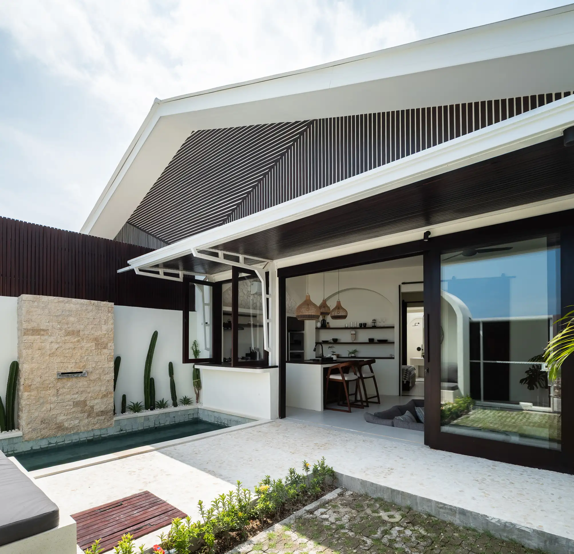 Villa 85m² in Indonesia, Canggu. Priced at 200000$ rent photo-13