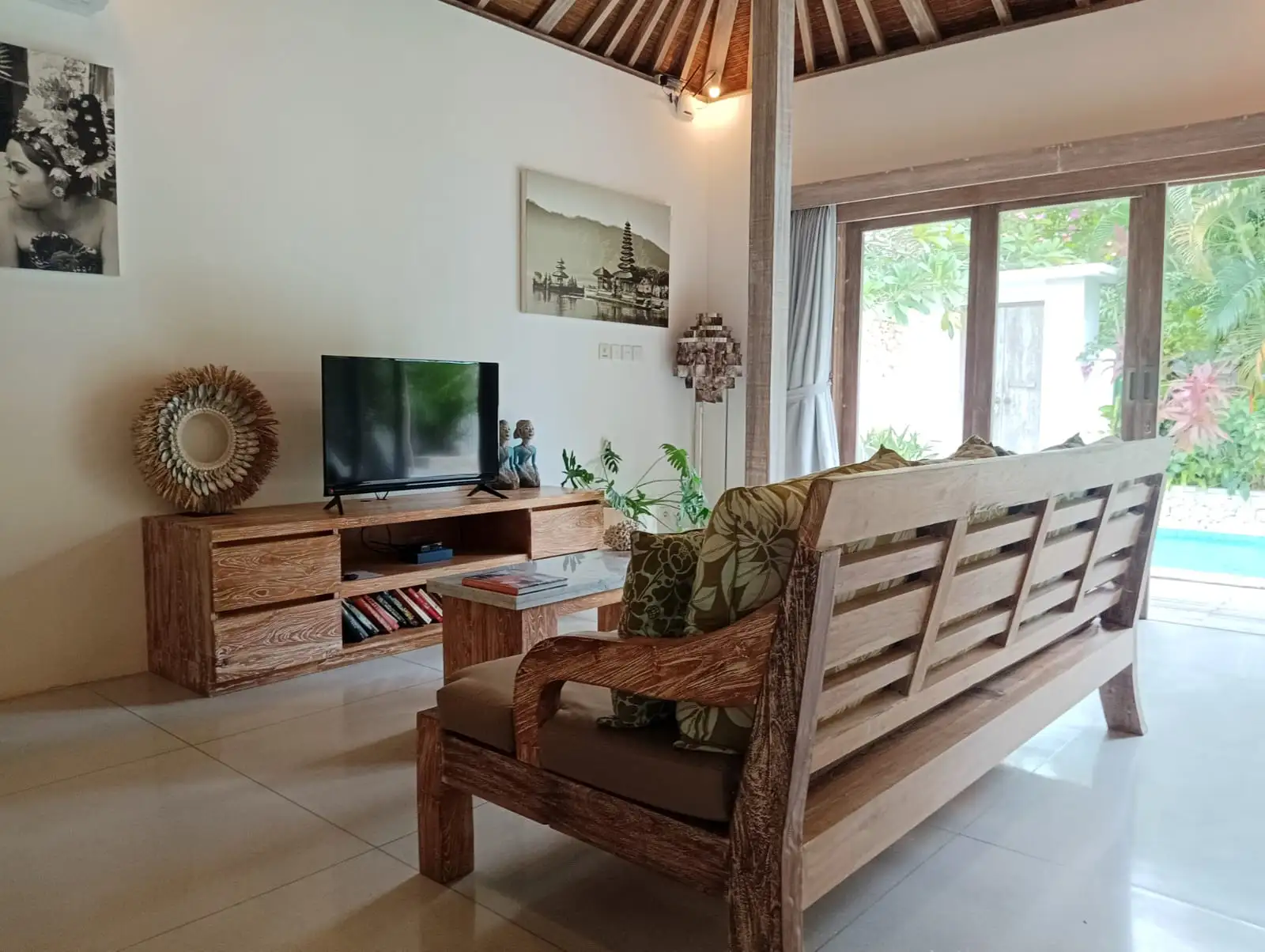Villa 225m² in Indonesia, Bukit. Priced at 475000$ rent photo-24