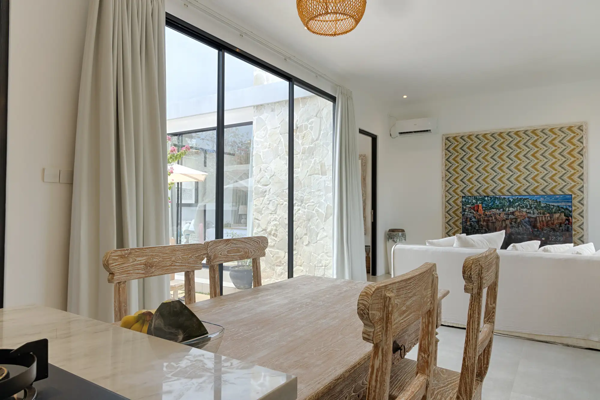 Villa 115m² in Indonesia, Bukit. Priced at 23300$ rent photo-18