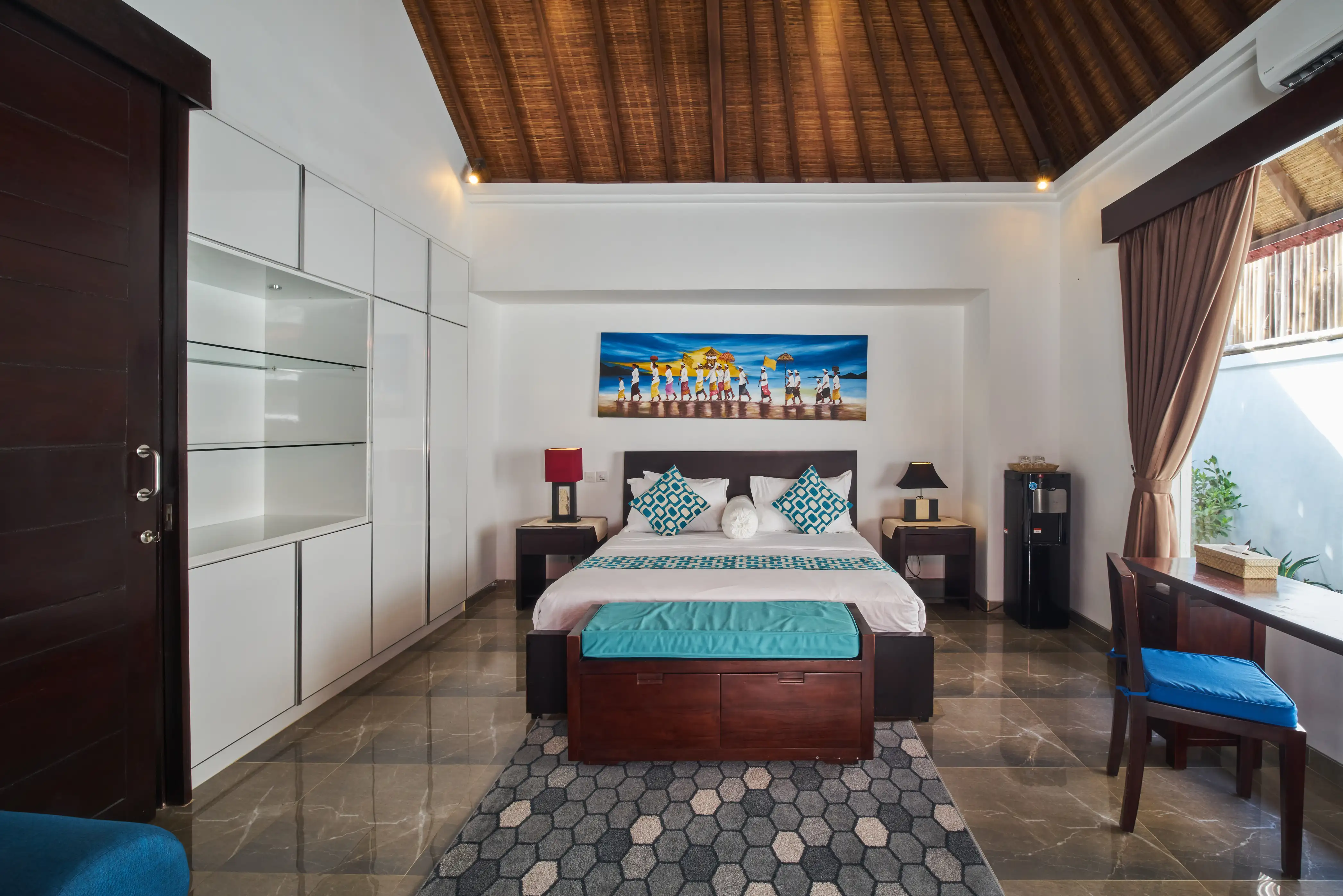 Villa 300m² in Indonesia, Seminyak. Priced at 40503$ rent photo-8