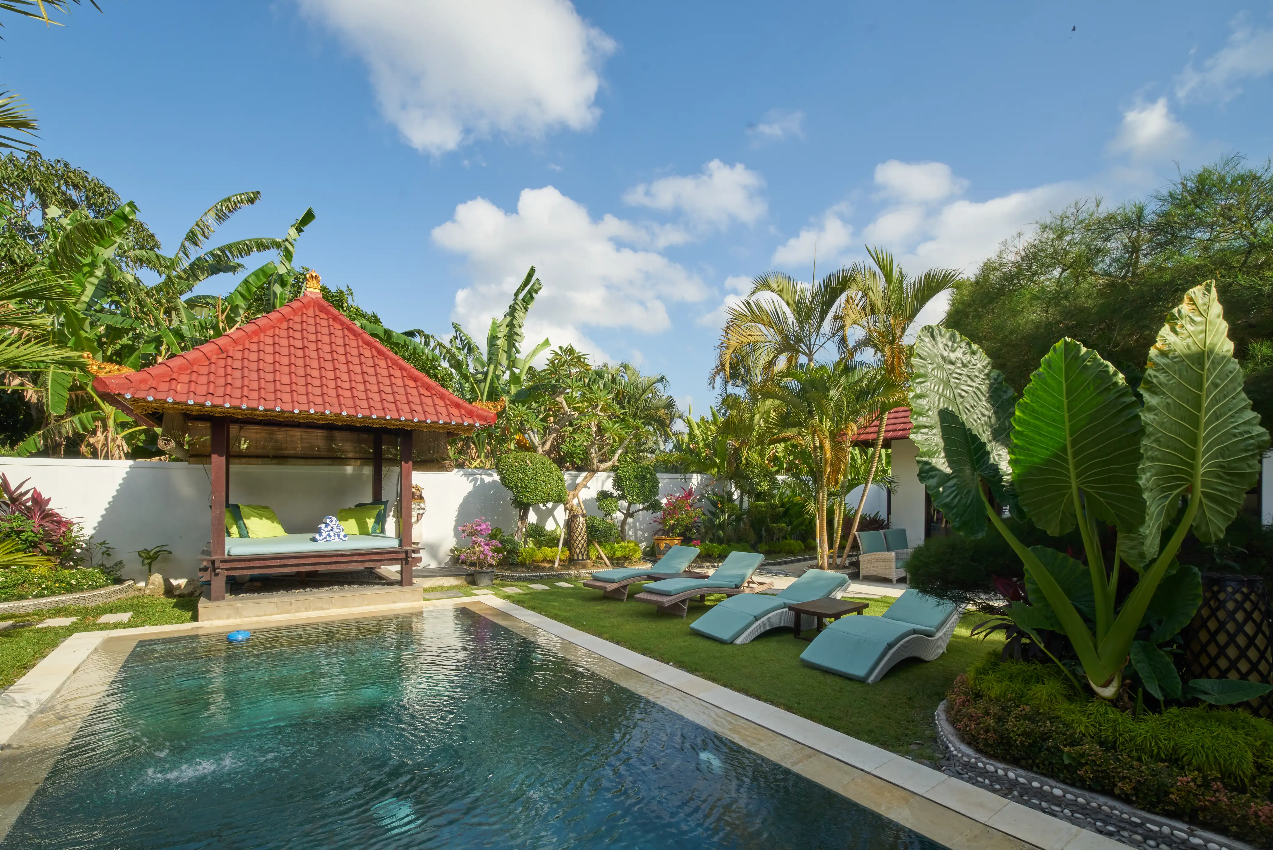 Villa 300m² in Indonesia, Seminyak. Priced at 40503$ rent photo-15