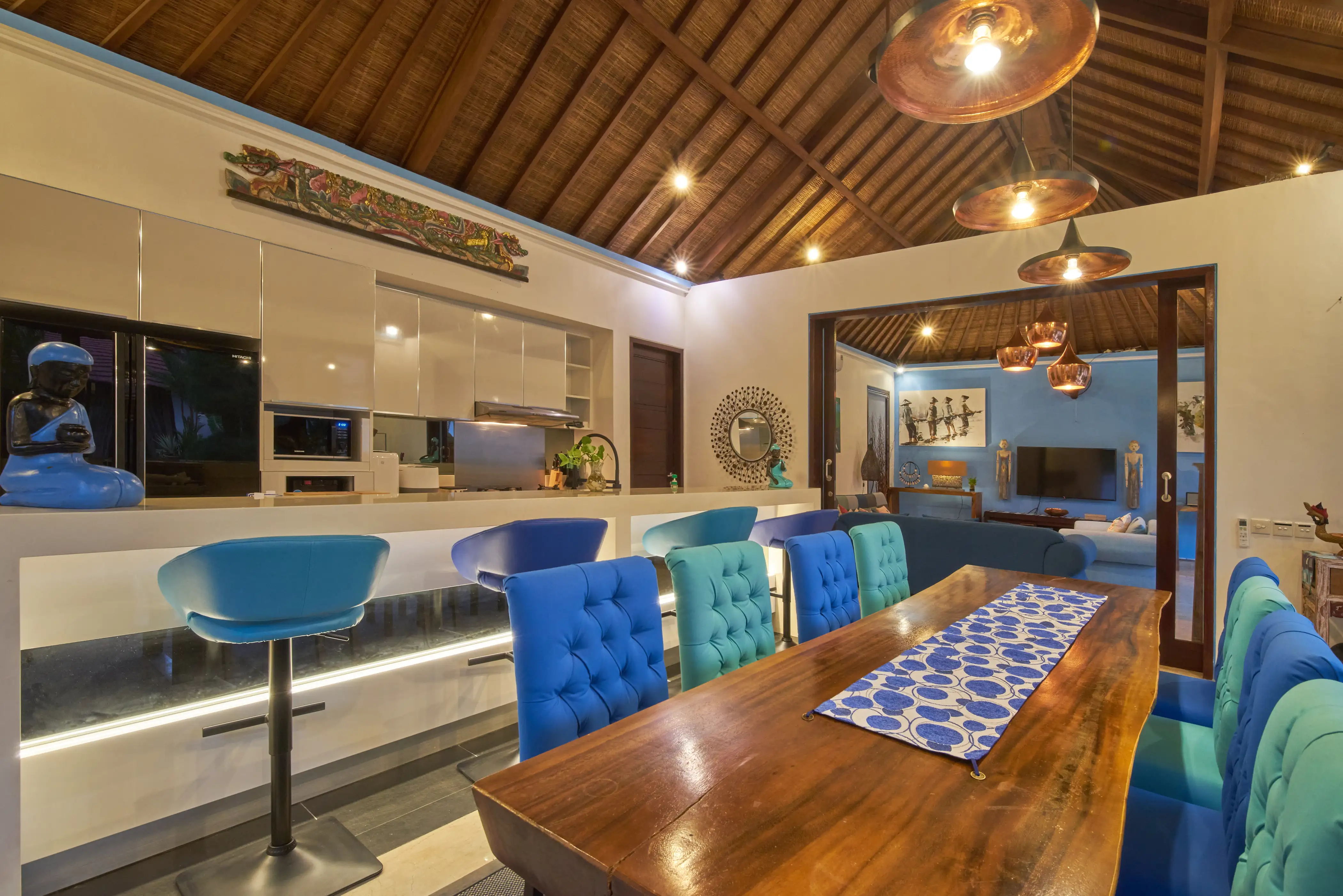 Villa 300m² in Indonesia, Seminyak. Priced at 40503$ rent photo-17