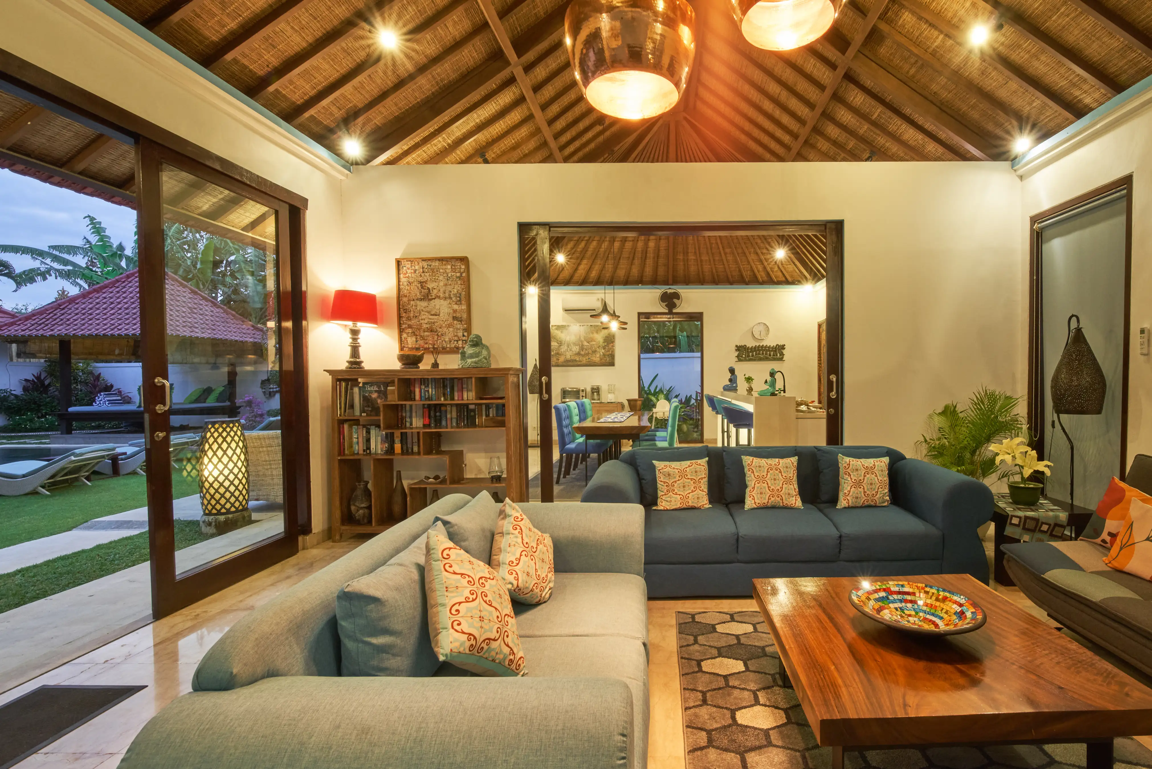 Villa 300m² in Indonesia, Seminyak. Priced at 40503$ rent photo-20