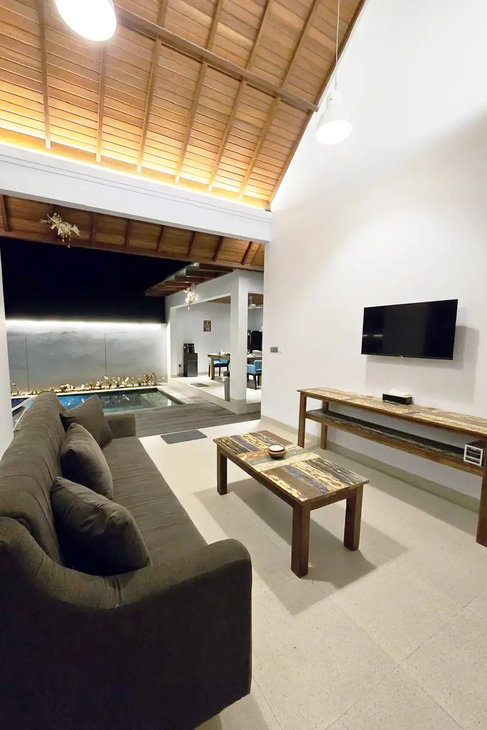 Villa 170m² in Indonesia, Canggu. Priced at 17100$ rent photo-8