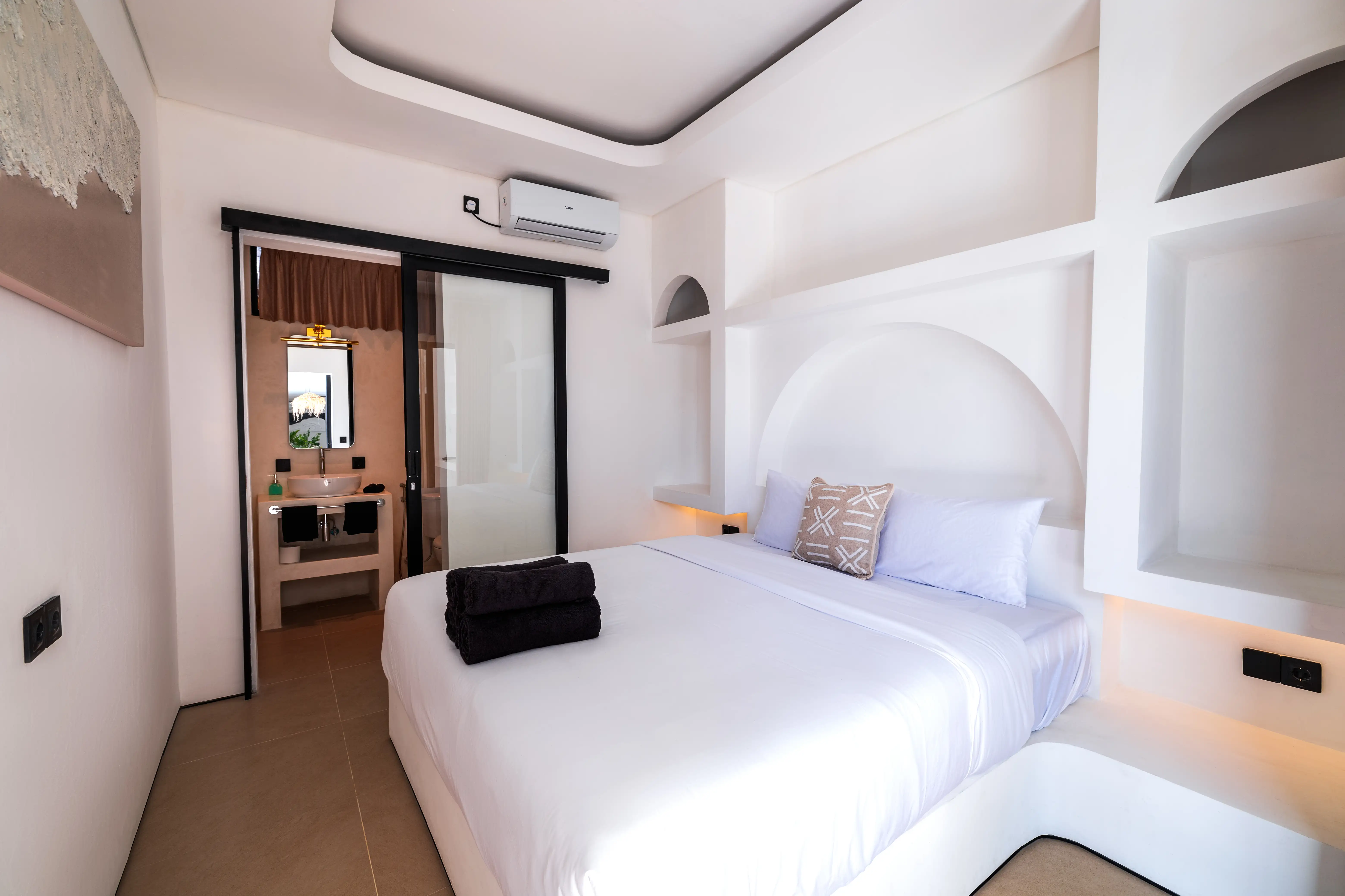 Villa 200m² in Indonesia, Canggu. Priced at 165000$ rent photo-8