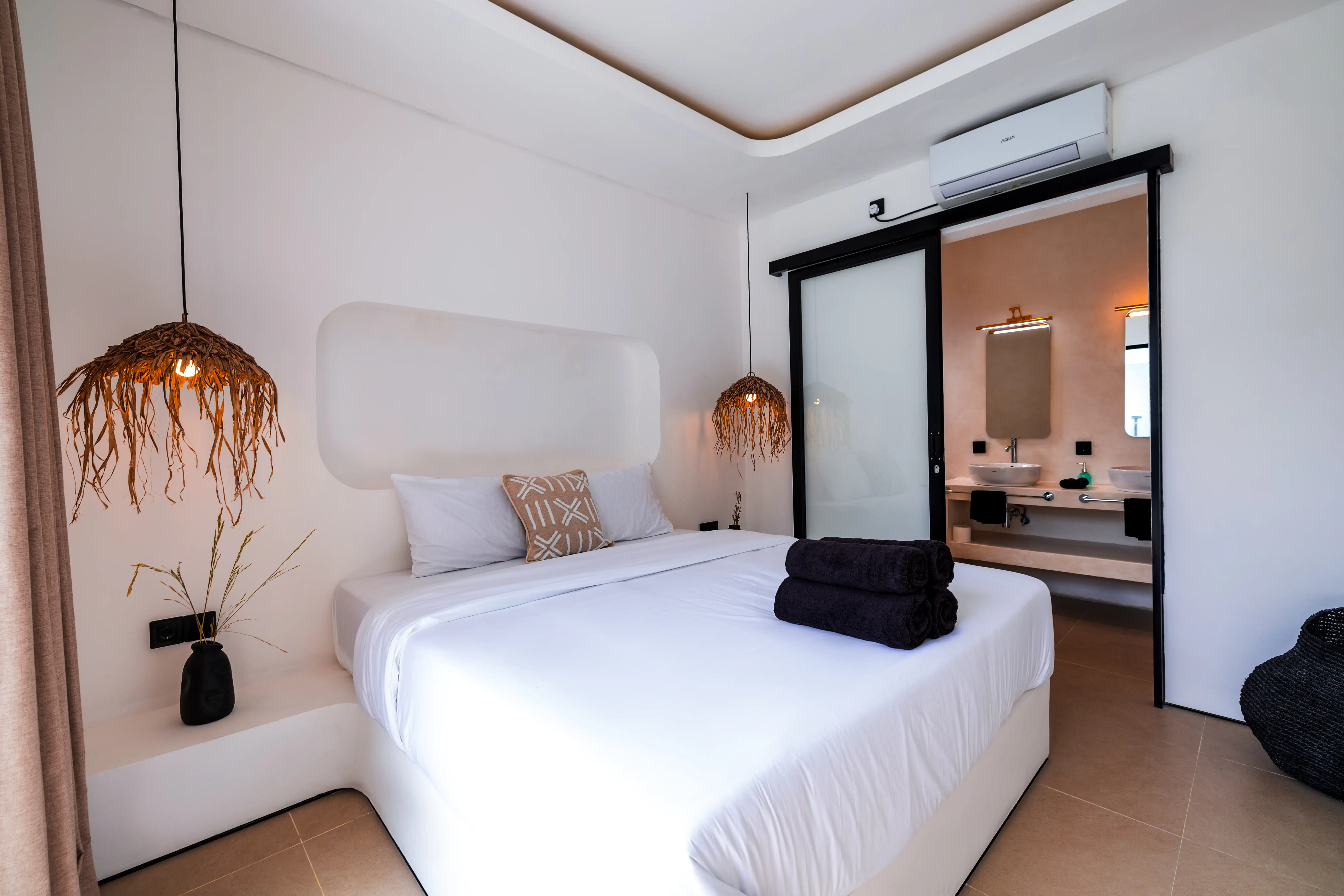 Villa 200m² in Indonesia, Canggu. Priced at 165000$ rent photo-10