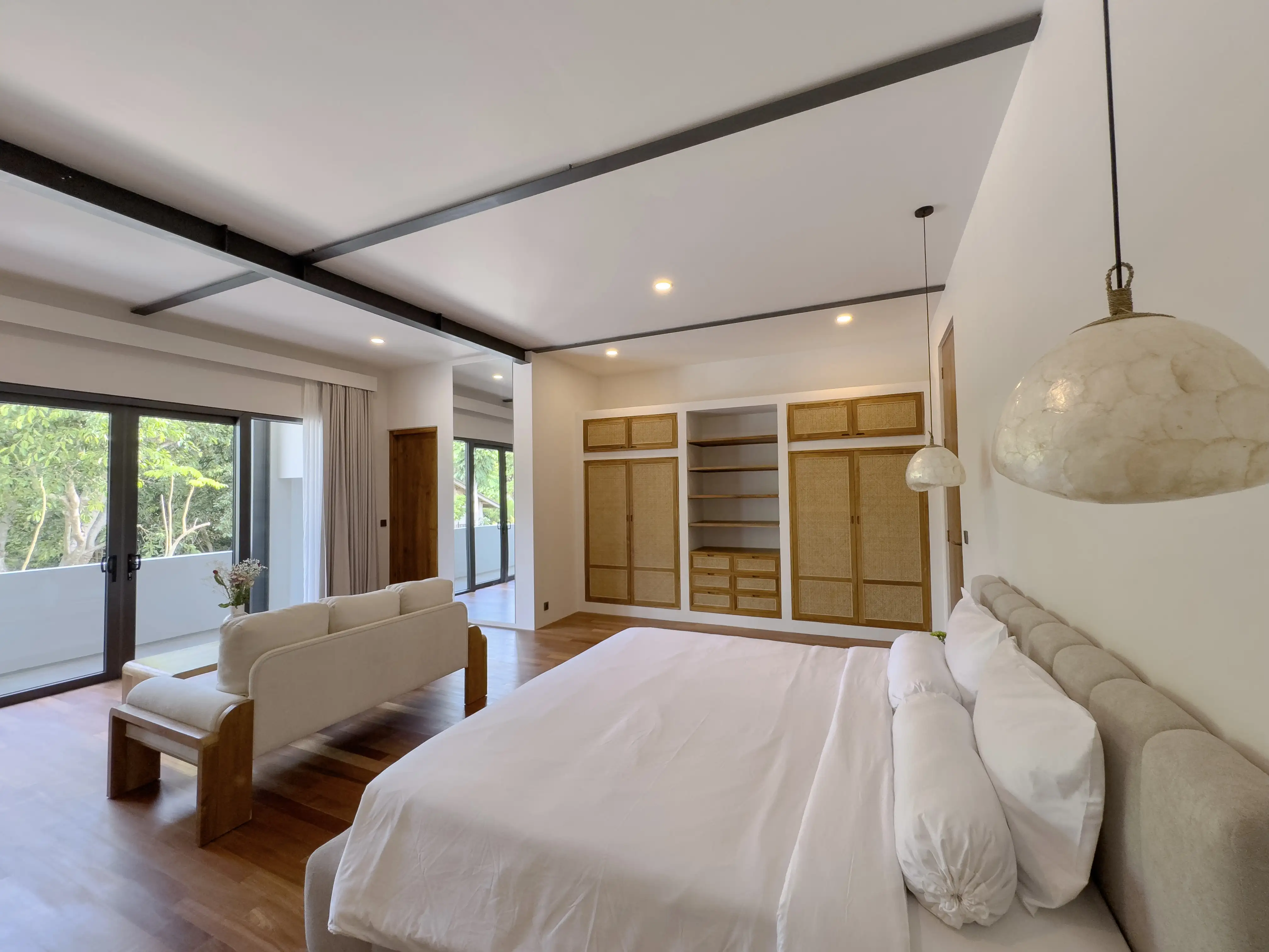 Villa 250m² in Indonesia, Bukit. Priced at 416000$ rent photo-13