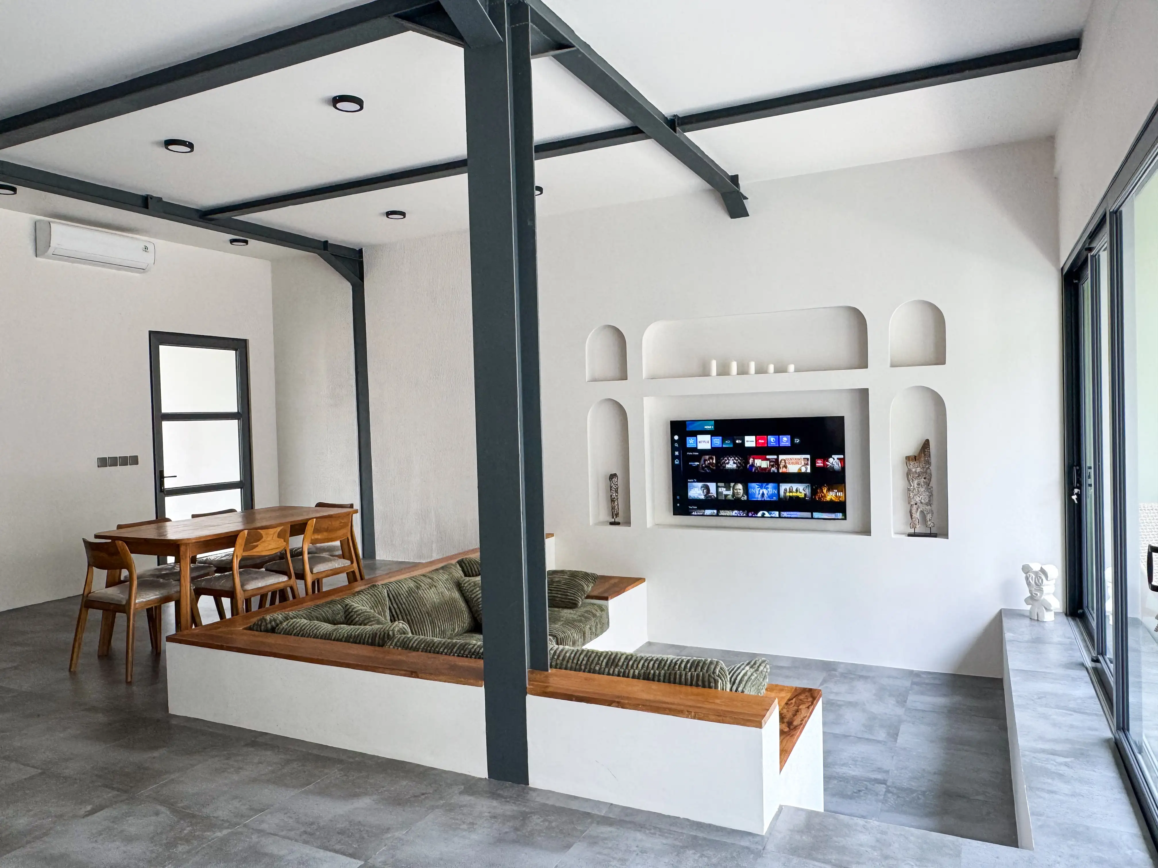 Villa 250m² in Indonesia, Bukit. Priced at 416000$ rent photo-16