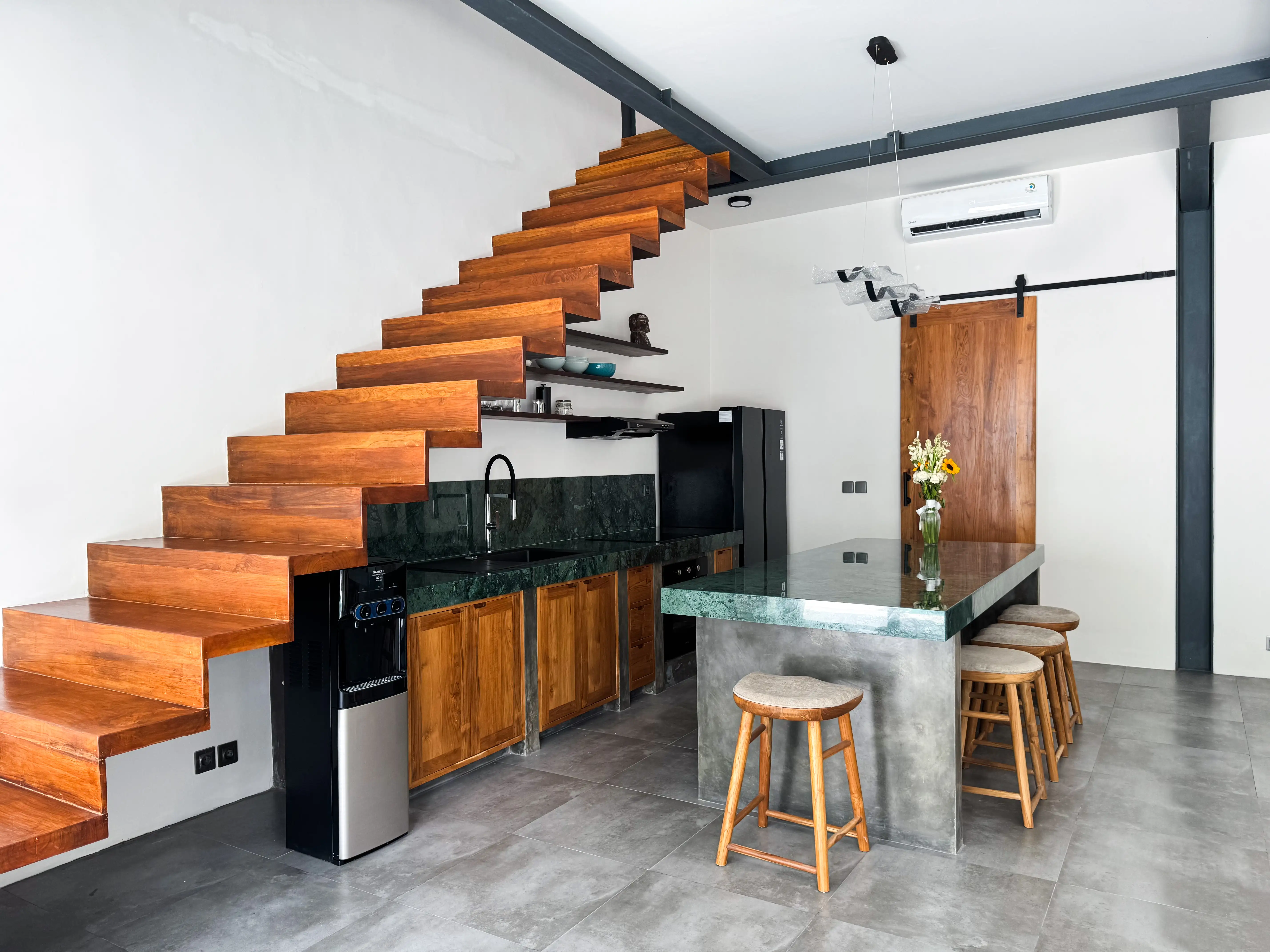 Villa 250m² in Indonesia, Bukit. Priced at 416000$ rent photo-19