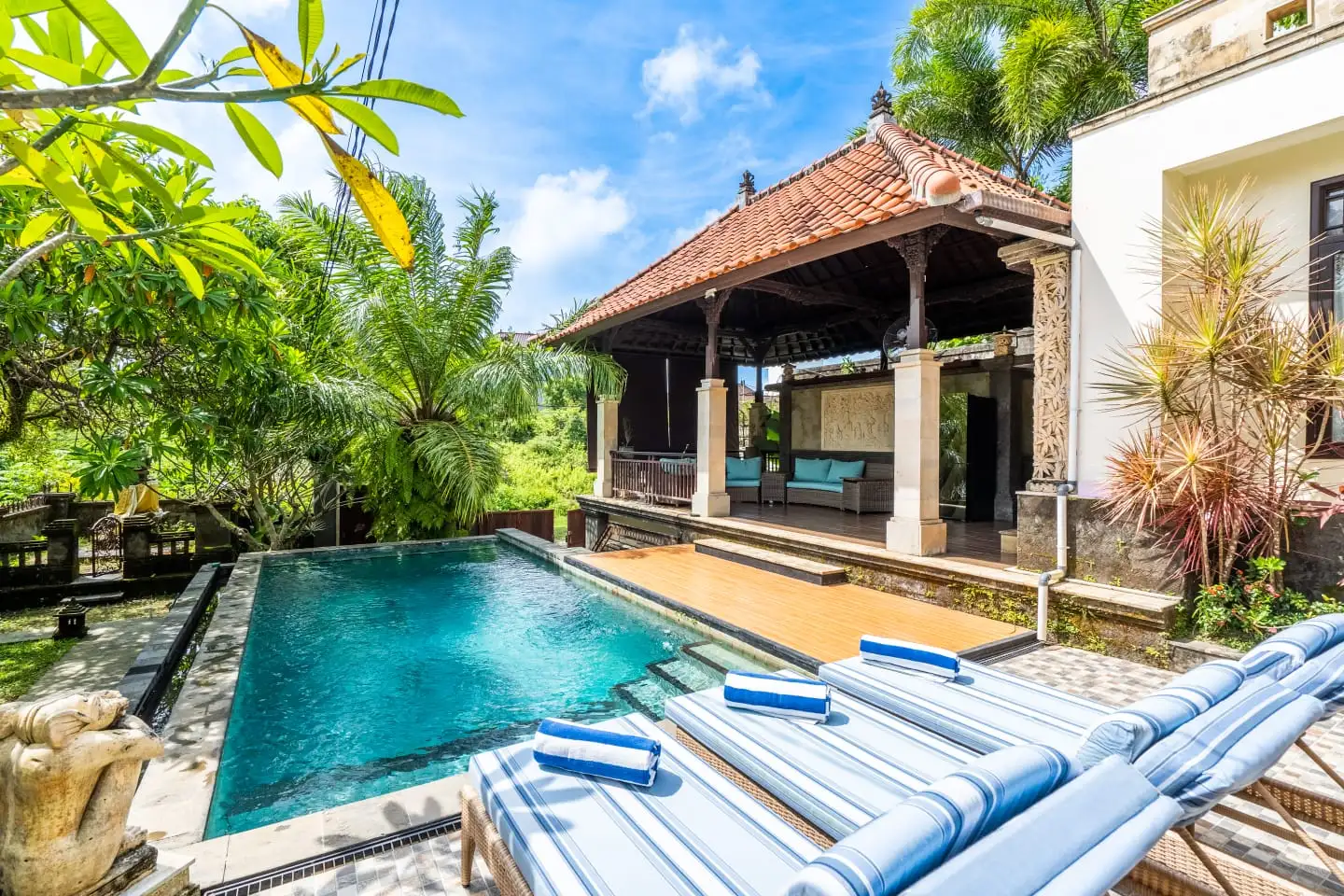 Villa 400m² in Indonesia, Bukit. Priced at 30722$ rent photo-15