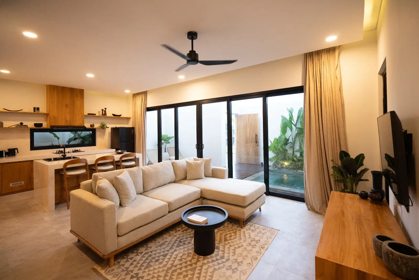 Villa 100m² in Indonesia, Canggu. Priced at 21469$ rent photo-5
