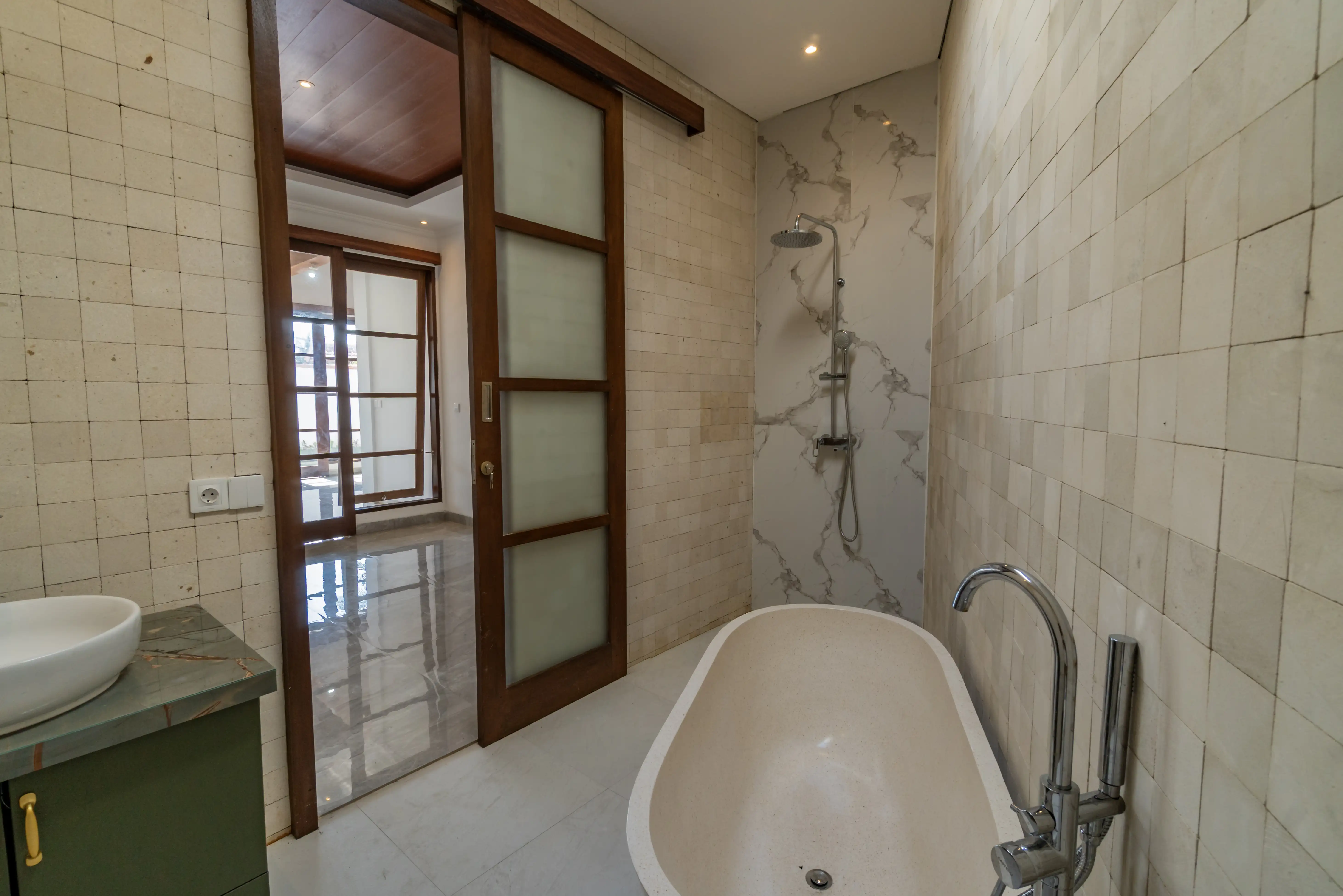 Villa 92m² in Indonesia, Ubud. Priced at 211110$ rent photo-2