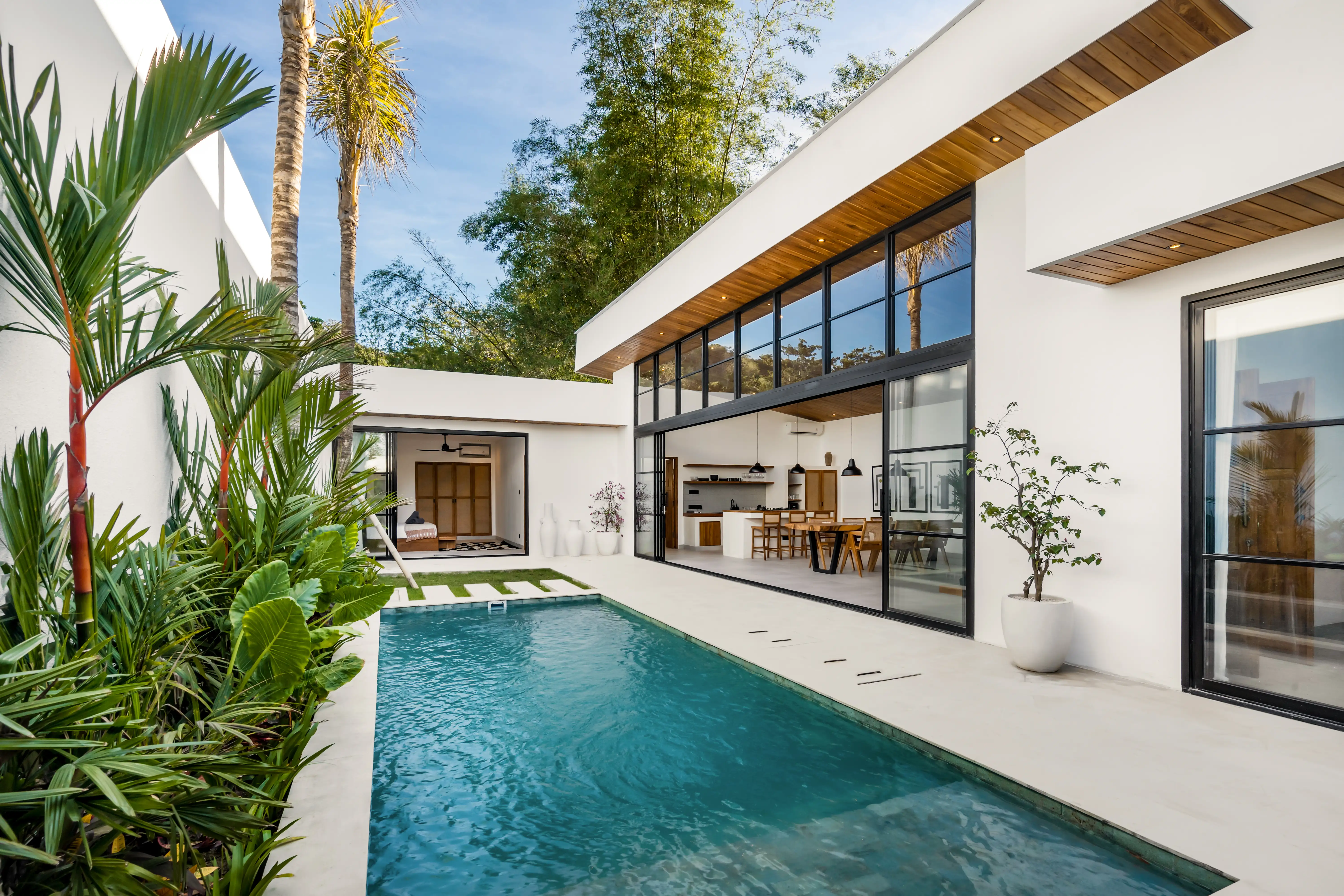Villa 195m² in Indonesia, Bukit. Priced at 465000$ rent photo-3