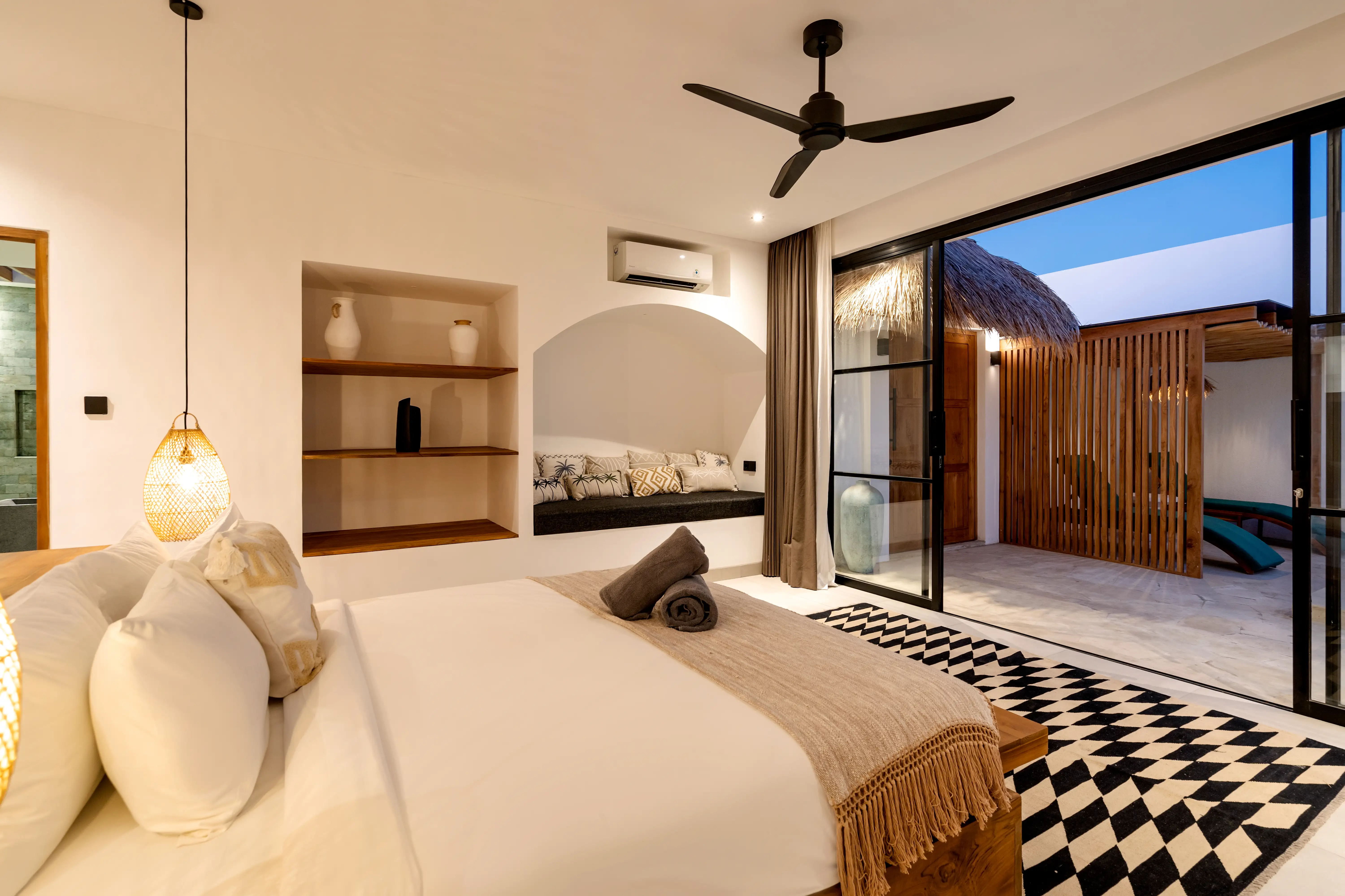 Villa 195m² in Indonesia, Bukit. Priced at 465000$ rent photo-8
