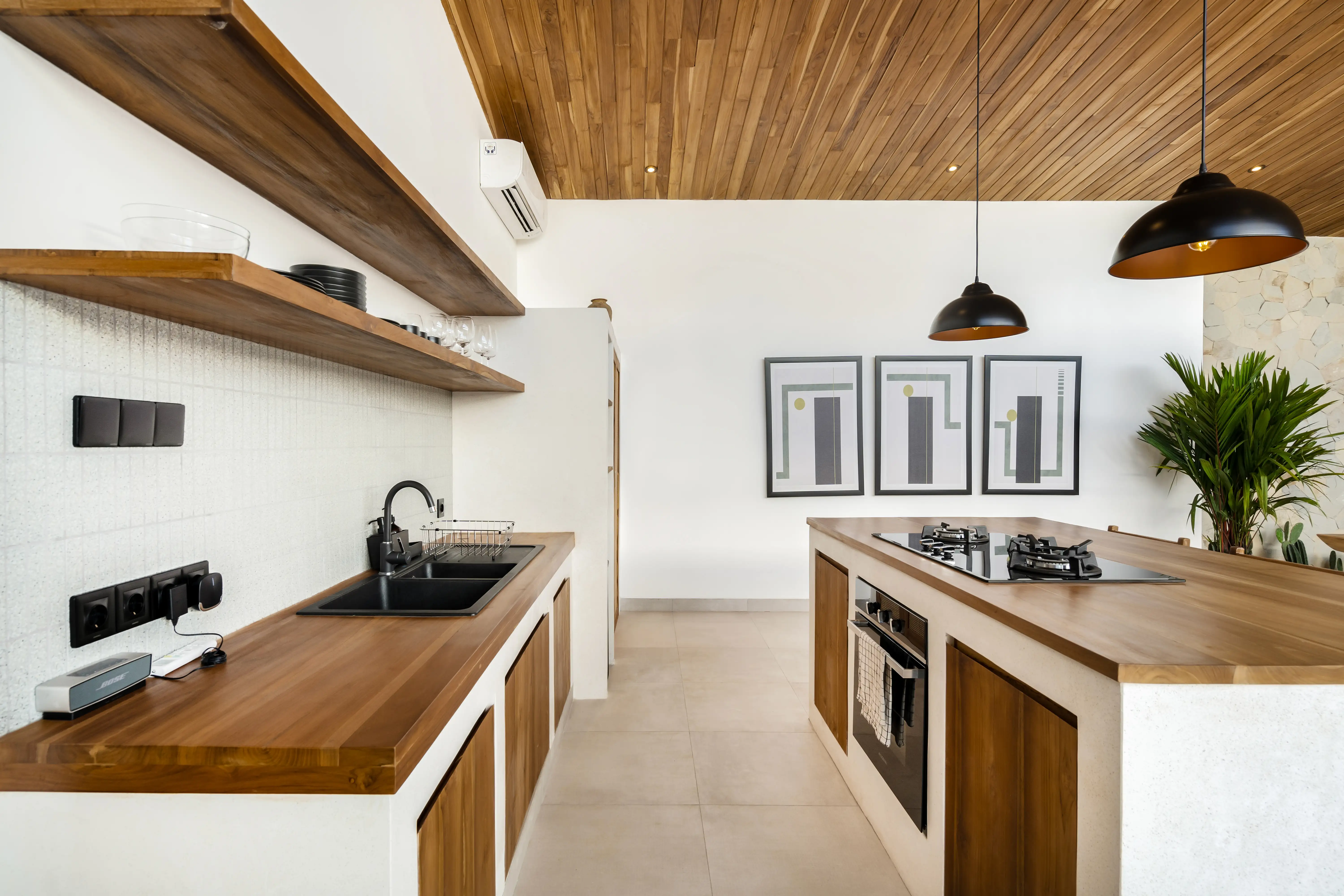 Villa 195m² in Indonesia, Bukit. Priced at 465000$ rent photo-17