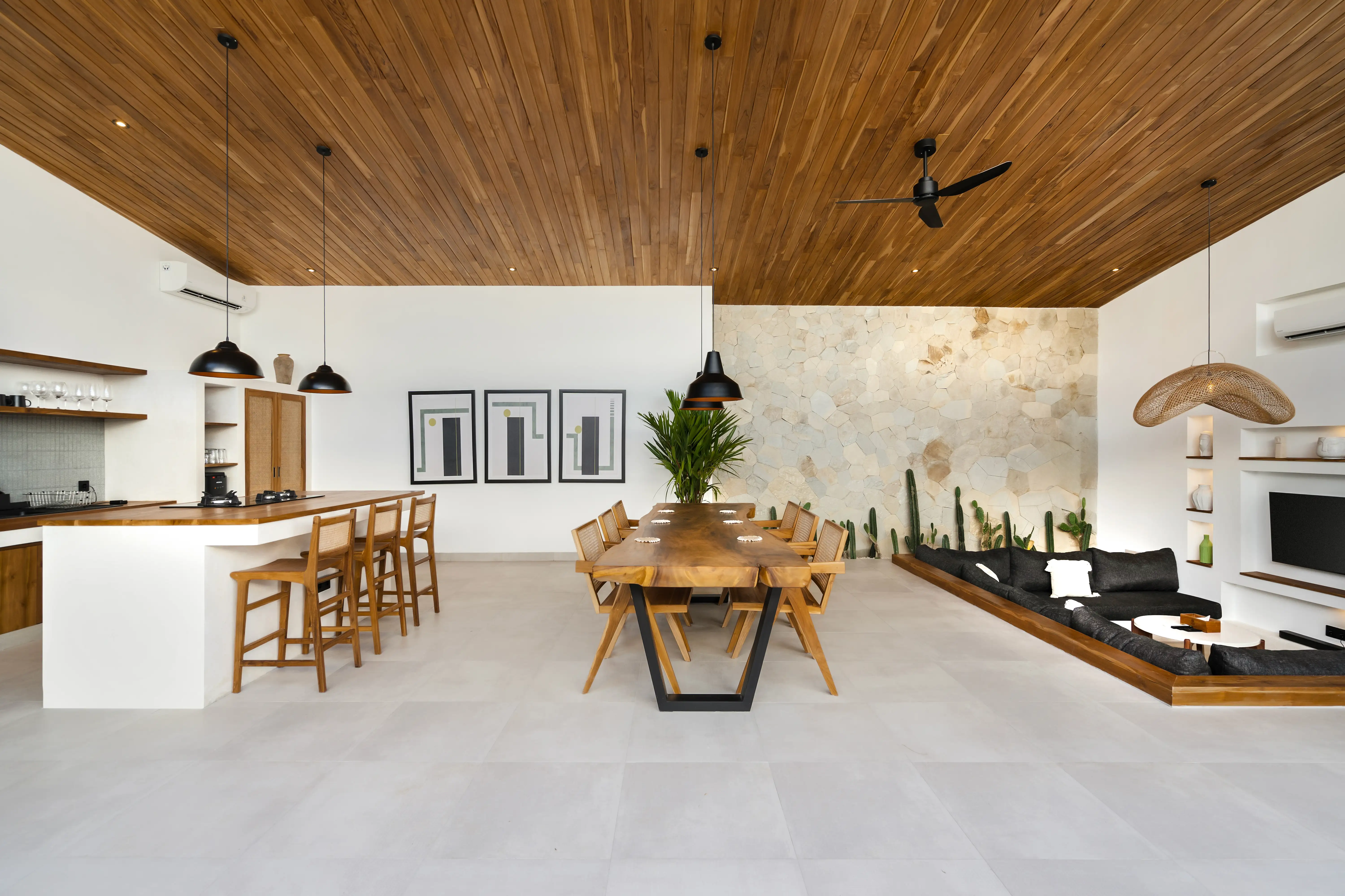 Villa 195m² in Indonesia, Bukit. Priced at 465000$ rent photo-18