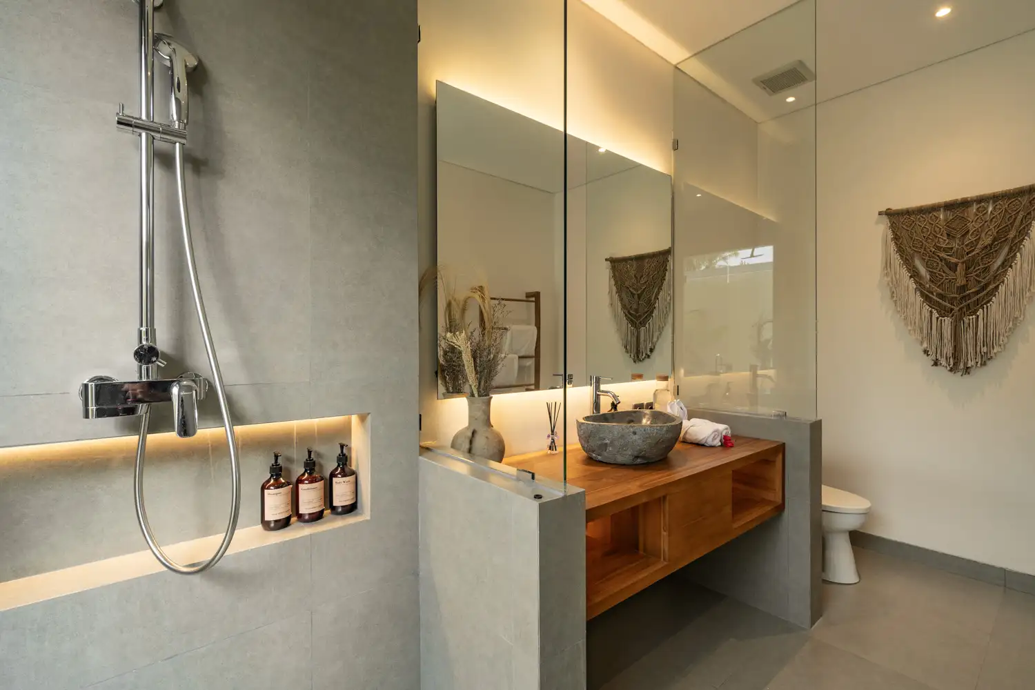 Villa 300m² in Indonesia, Ubud. Priced at 570000$ rent photo-9