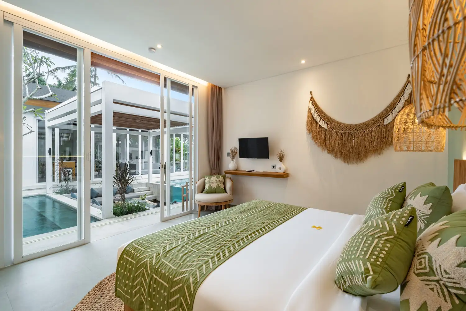 Villa 300m² in Indonesia, Ubud. Priced at 570000$ rent photo-14