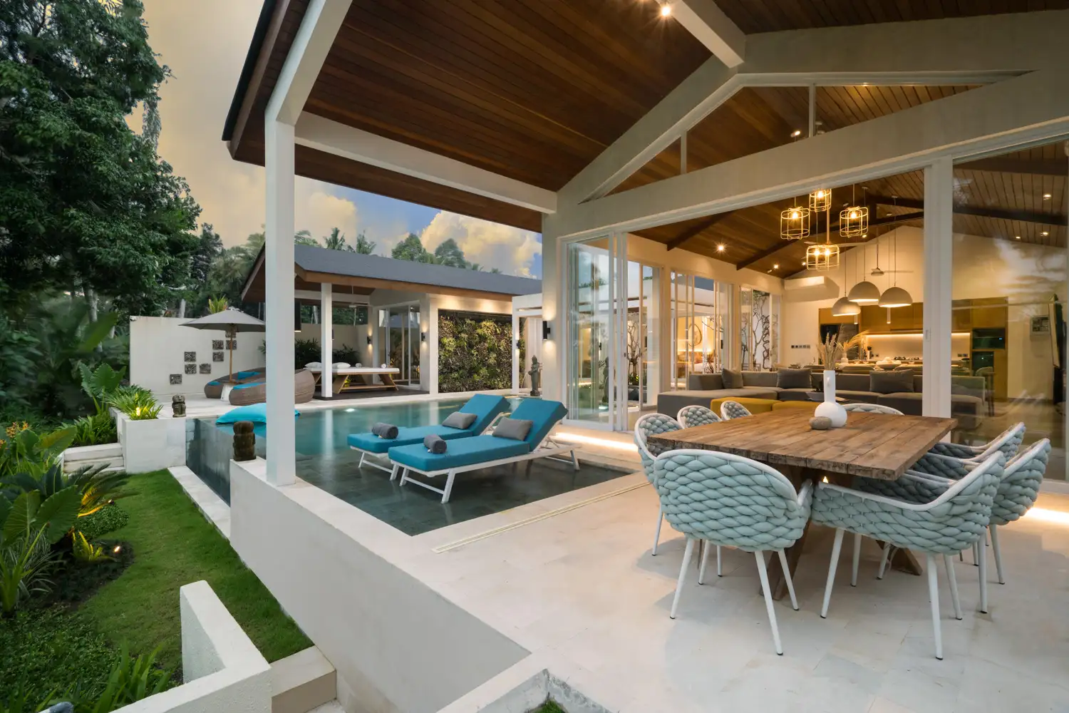 Villa 300m² in Indonesia, Ubud. Priced at 570000$ rent photo-15