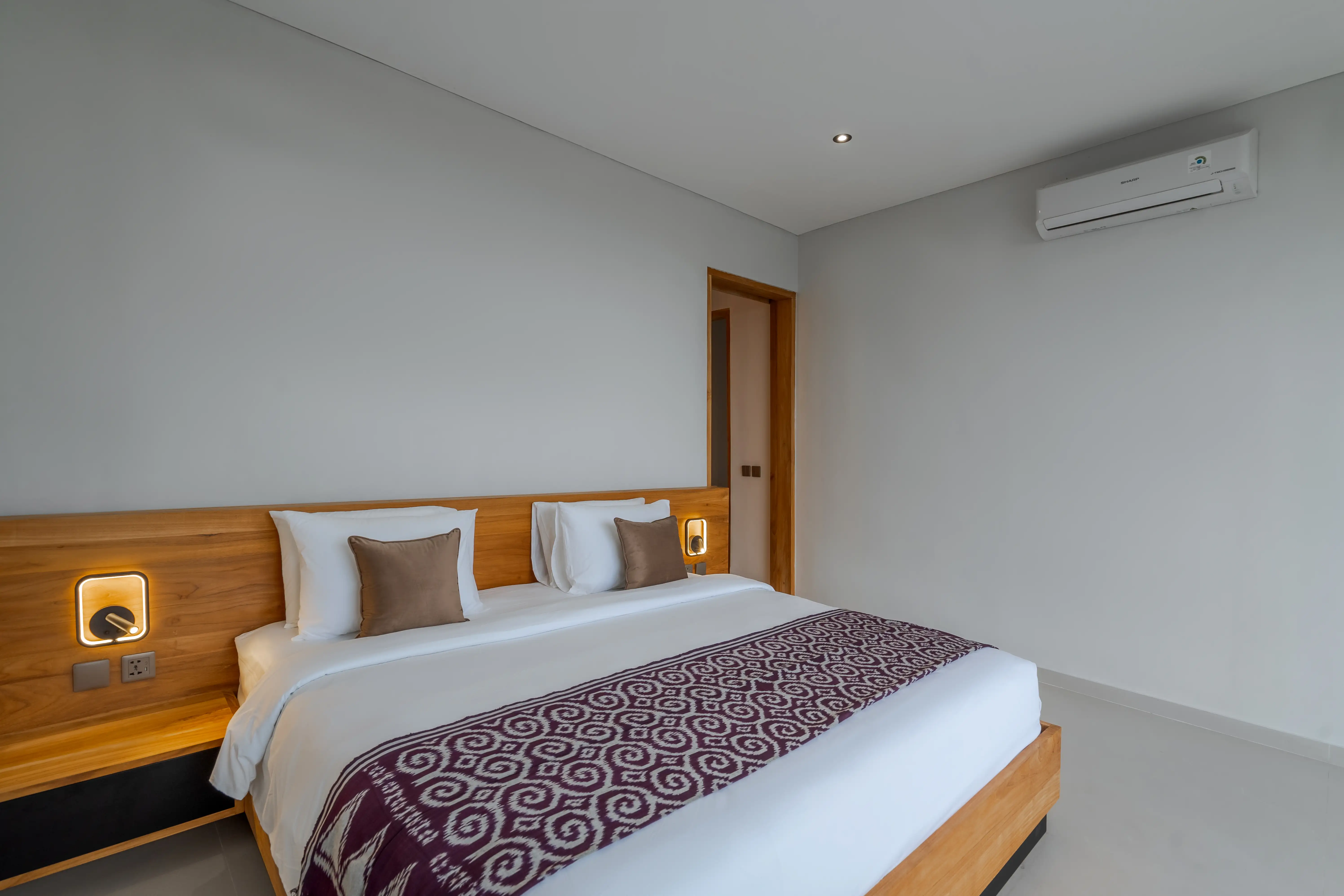 Villa 370m² in Indonesia, Canggu. Priced at 399000$ rent photo-17