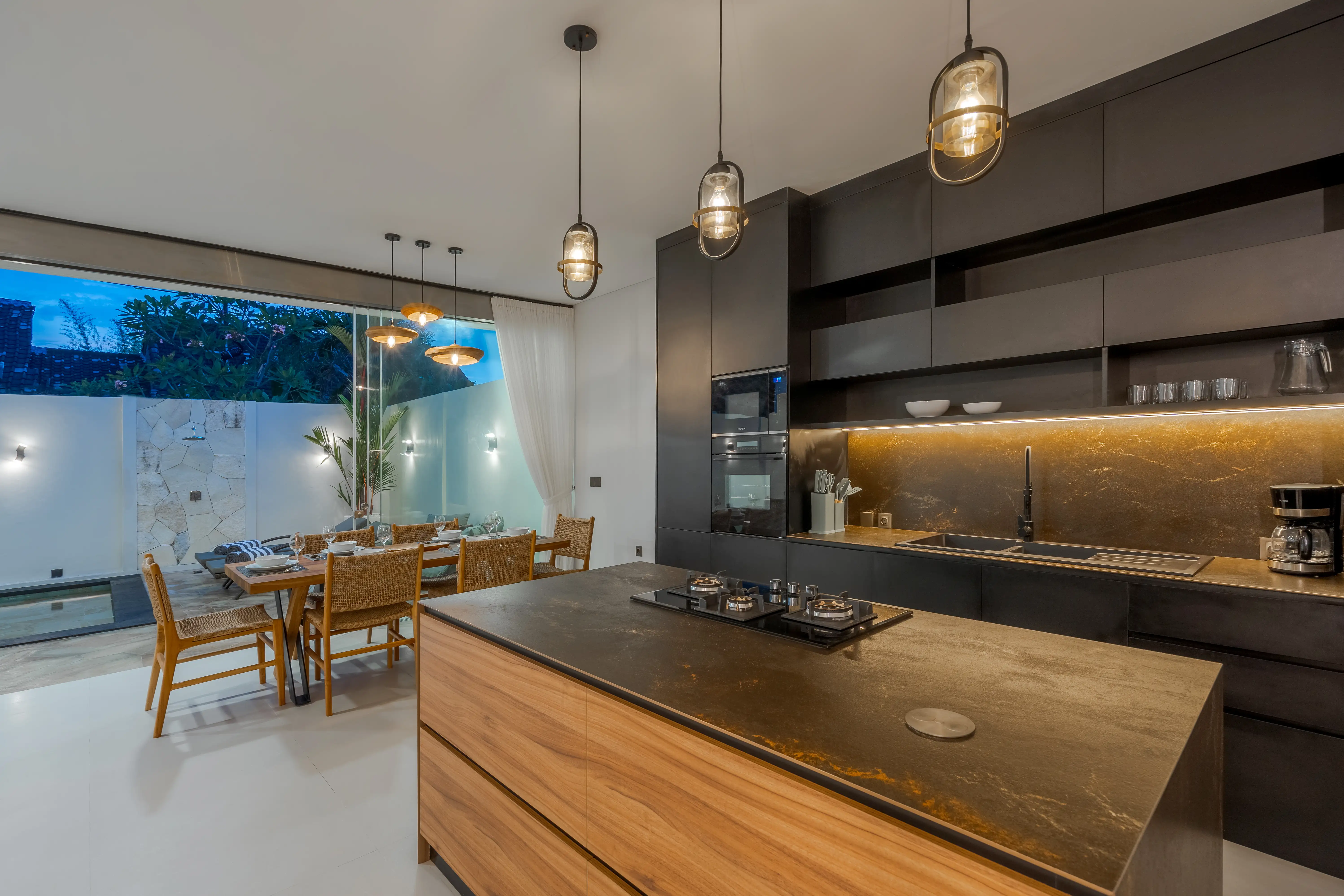 Villa 370m² in Indonesia, Canggu. Priced at 399000$ rent photo-30