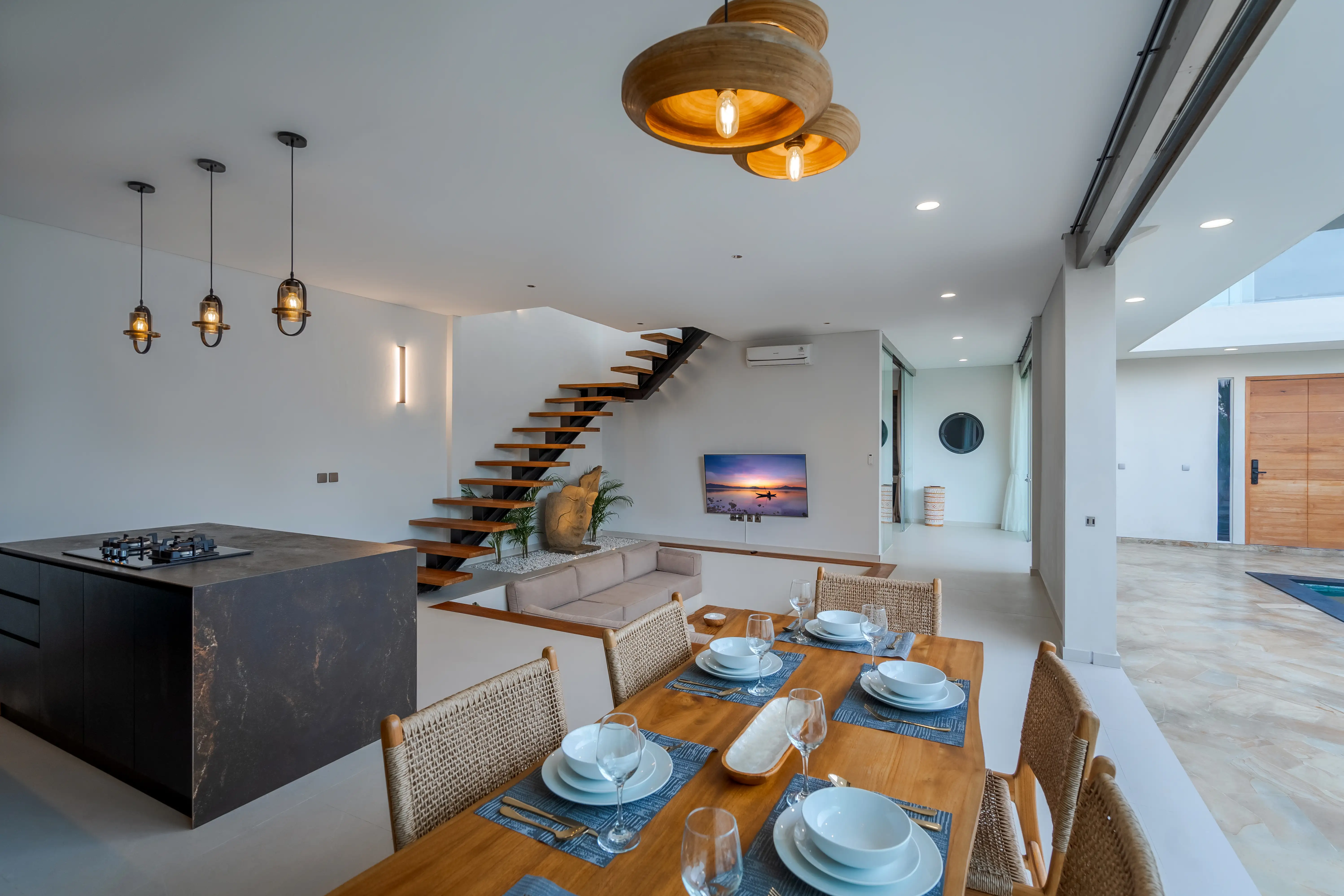 Villa 370m² in Indonesia, Canggu. Priced at 399000$ rent photo-34