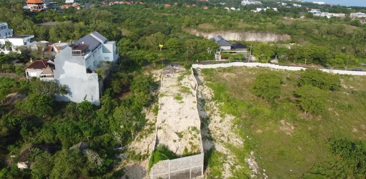 Land 0m² in Indonesia, Bukit. Priced at 335000$ rent photo-6