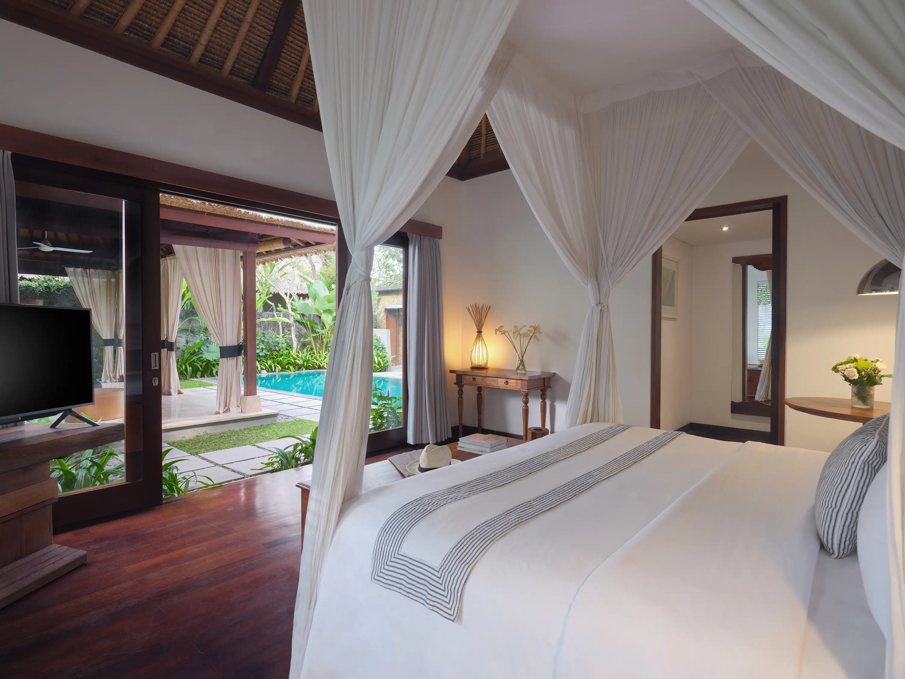 Villa 155m² in Indonesia, Seminyak. Priced at 355000$ rent photo-4