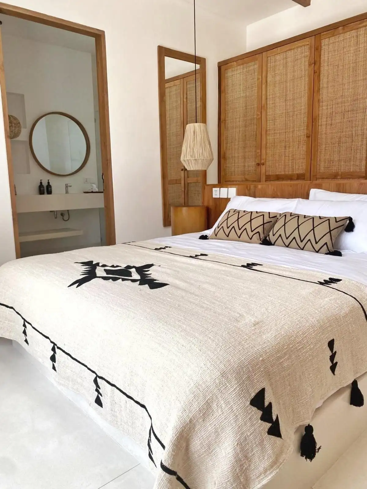 Villa 342m² in Indonesia, Bukit. Priced at 1335840$ rent photo-5