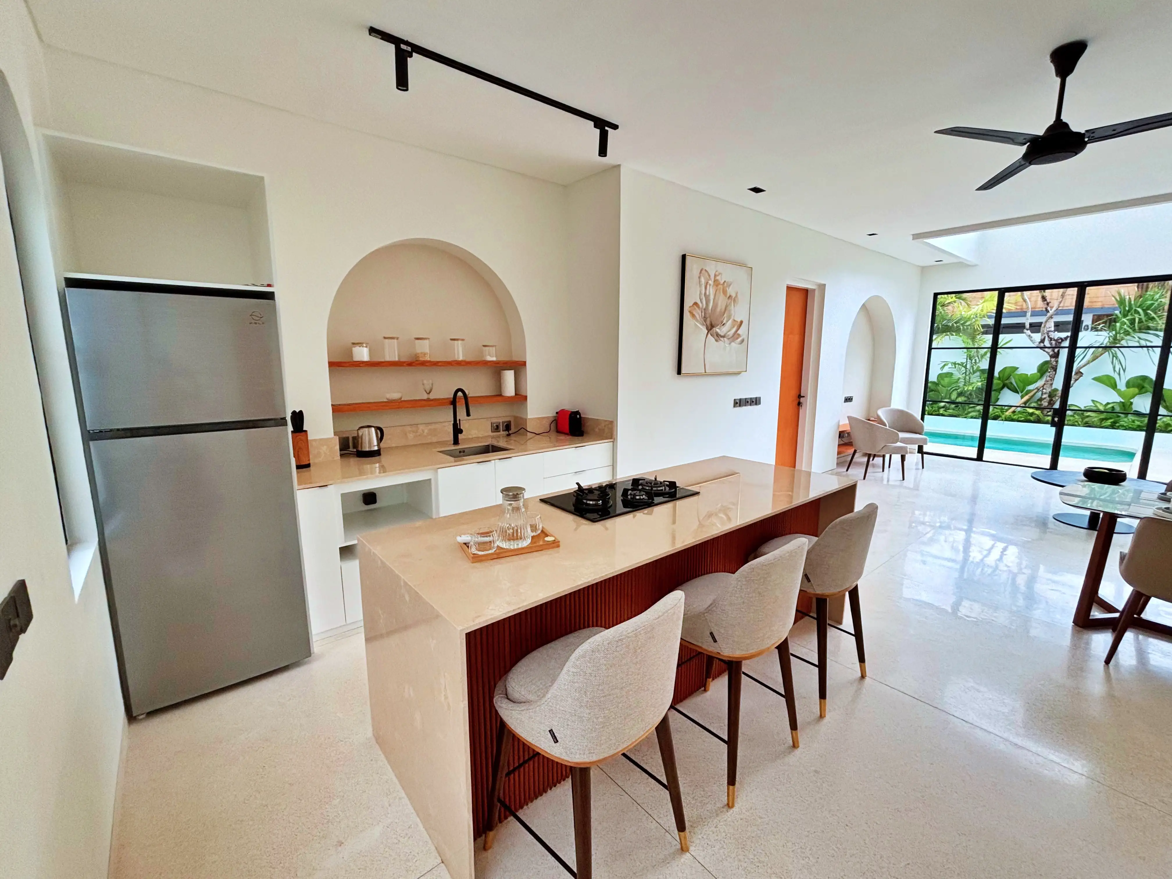 Villa 168m² in Indonesia, Umalas. Priced at 399000$ rent photo-14