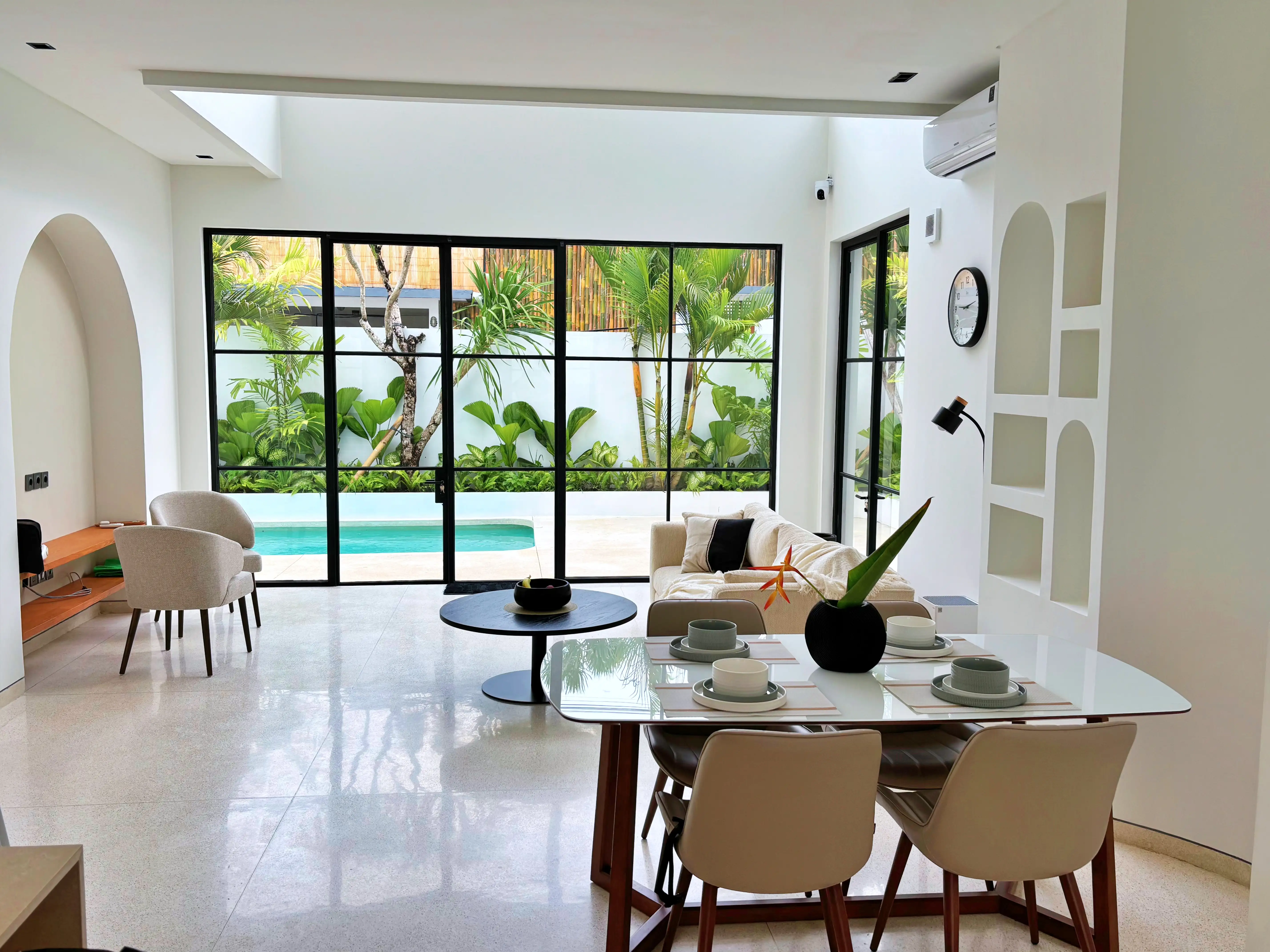 Villa 168m² in Indonesia, Umalas. Priced at 399000$ rent photo-20