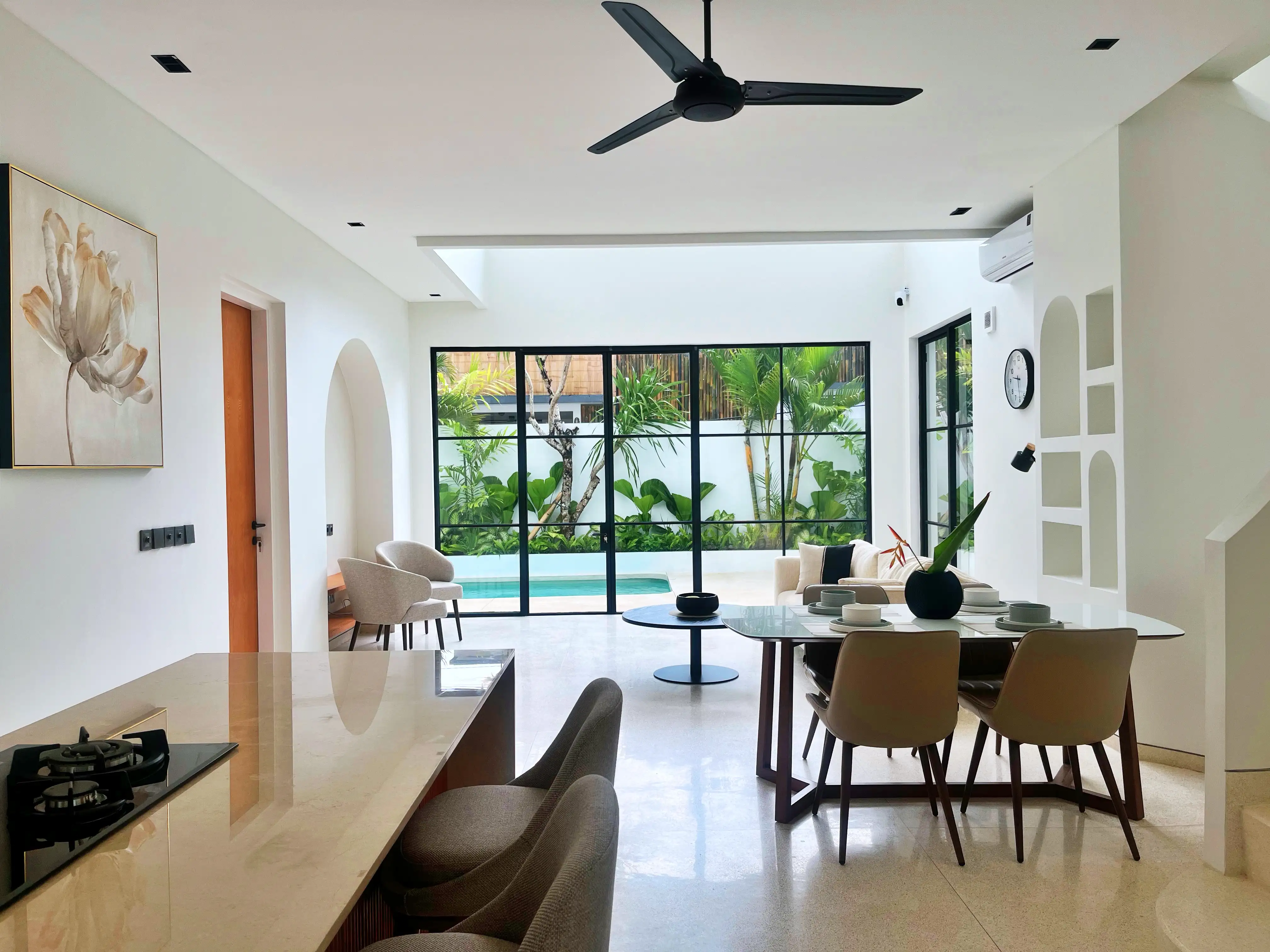Villa 168m² in Indonesia, Umalas. Priced at 399000$ rent photo-21