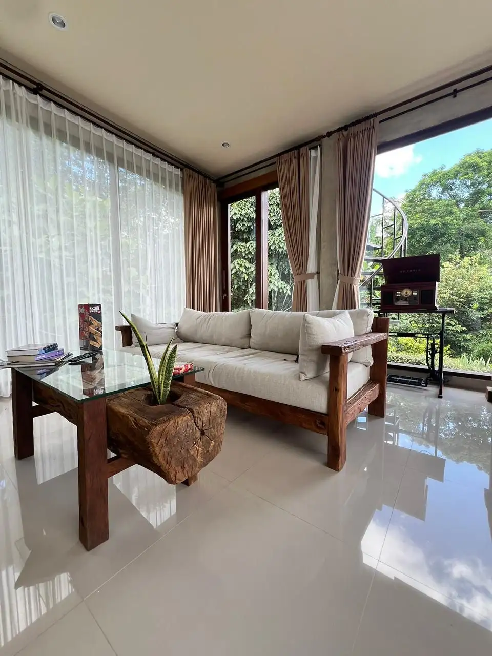 Villa 142m² in Indonesia, Ubud. Priced at 330000$ rent photo-10