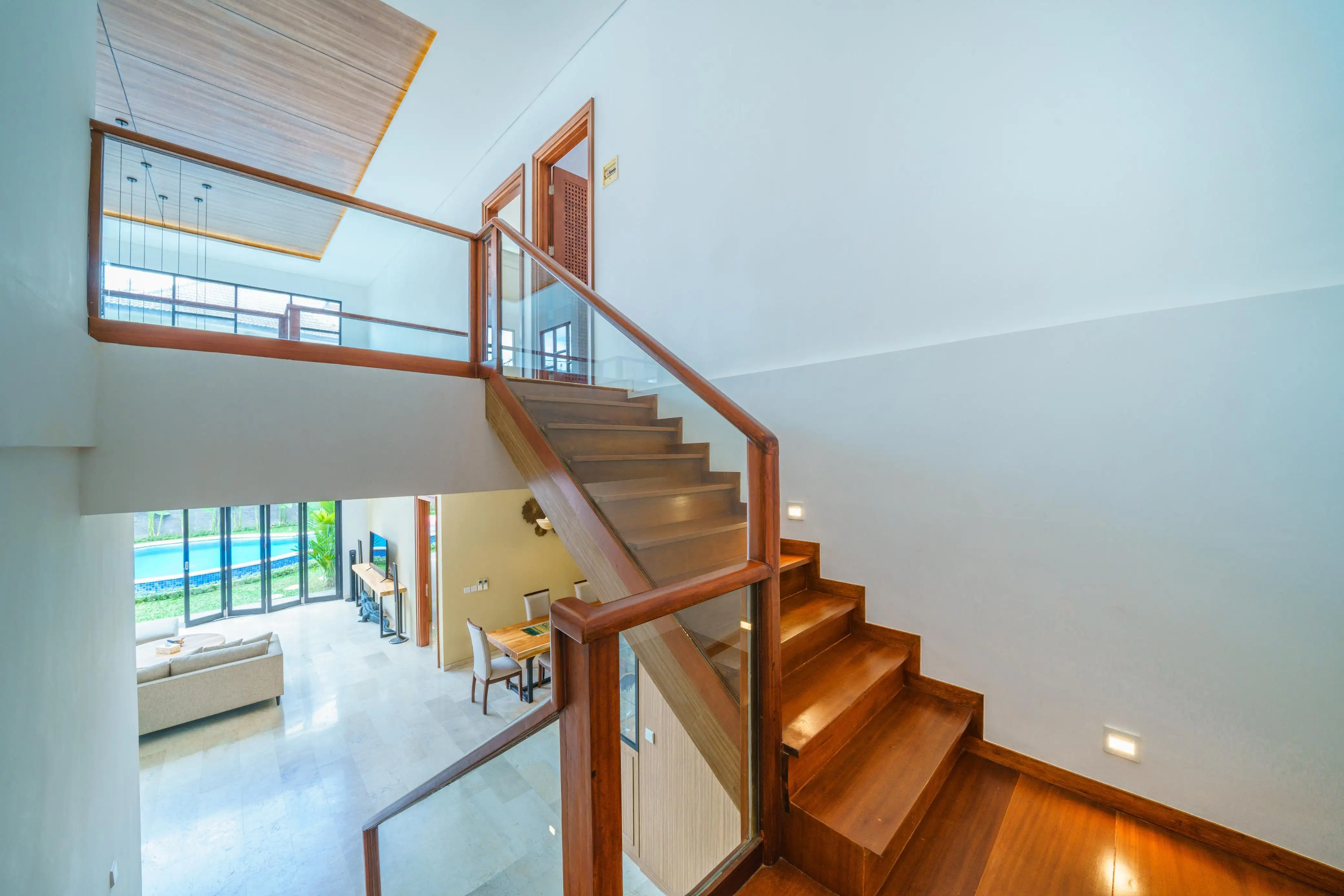 Villa 600m² in Indonesia, Kerobokan. Priced at 51525$ rent photo-14