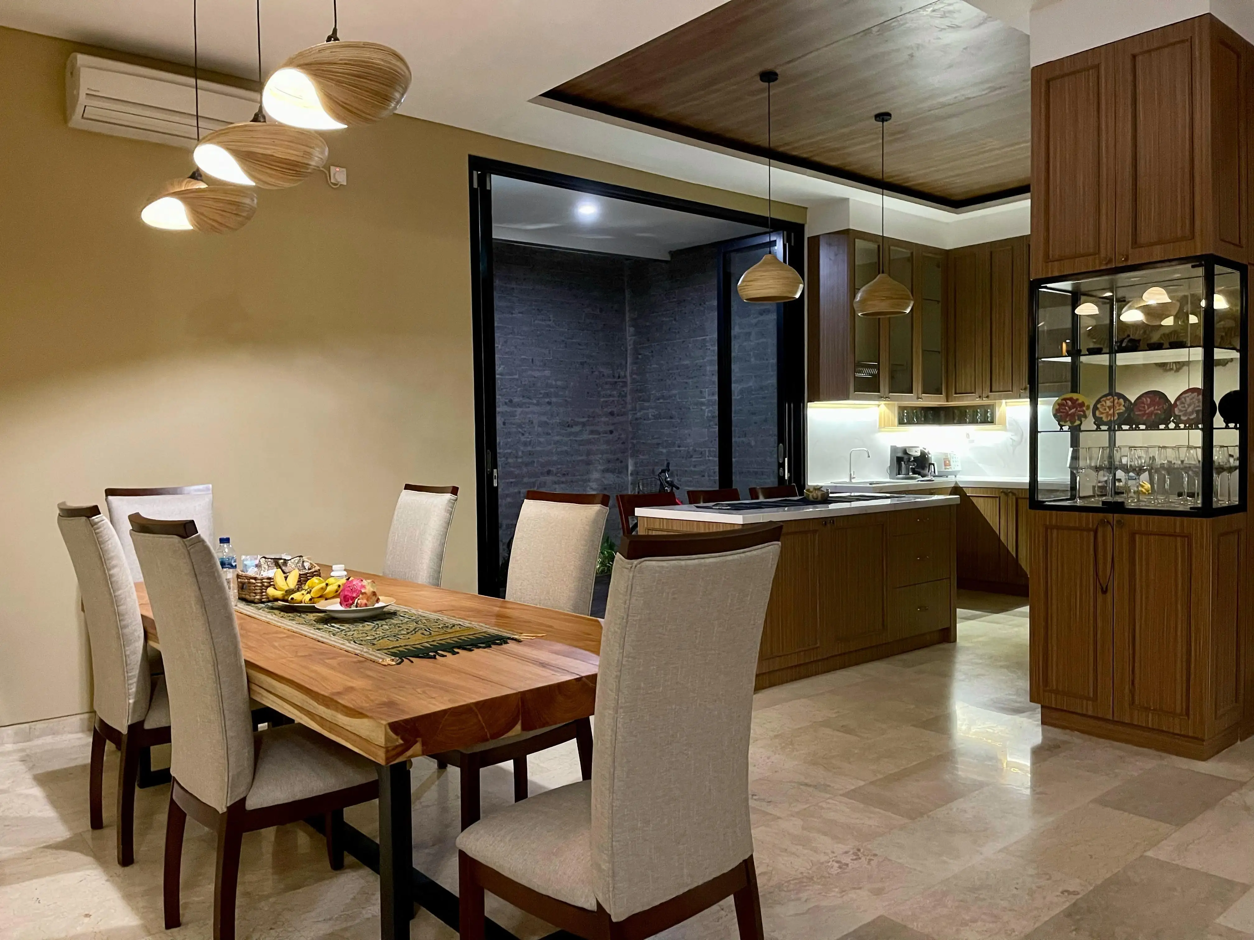 Villa 600m² in Indonesia, Kerobokan. Priced at 51525$ rent photo-17