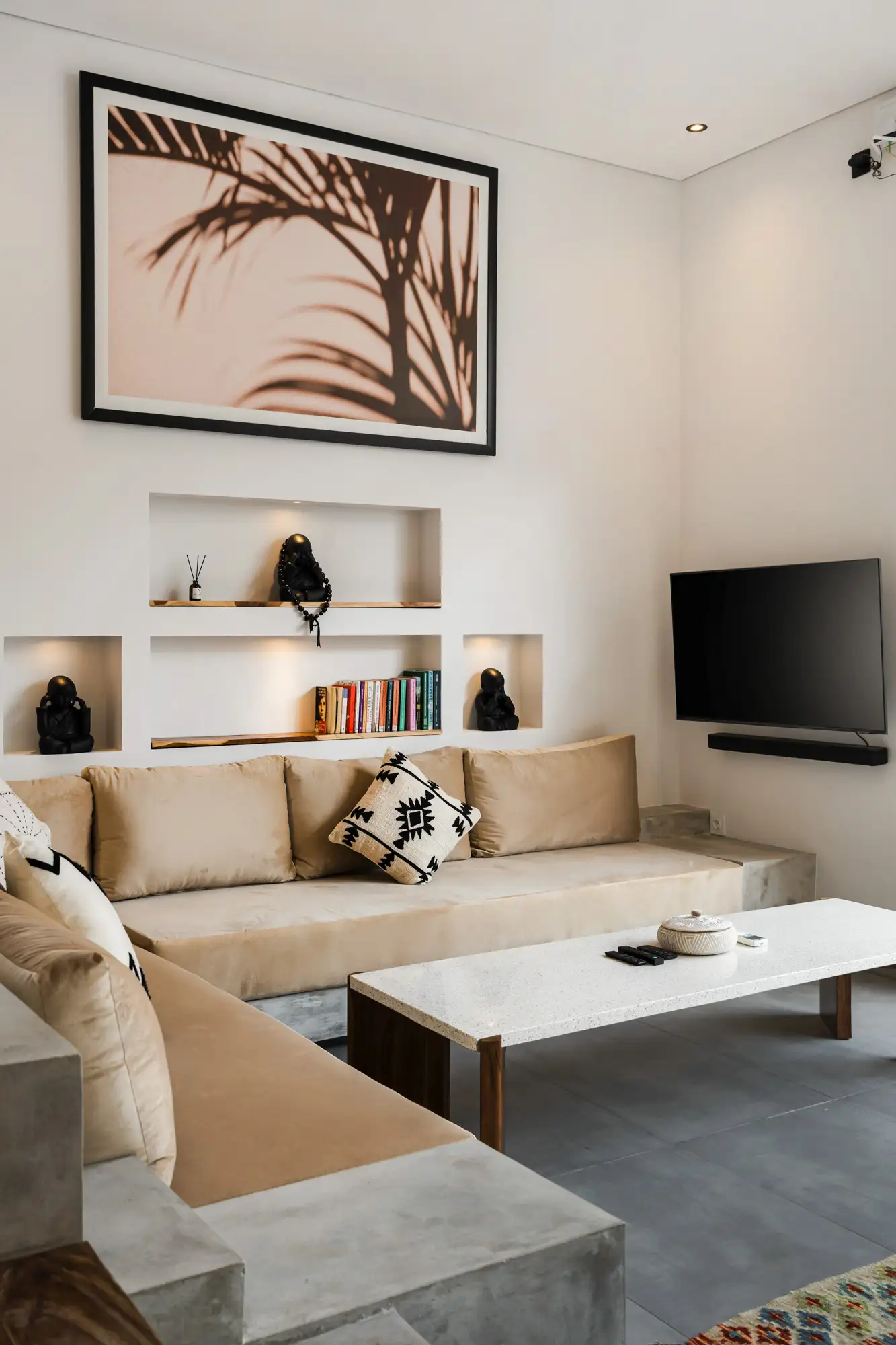 Villa 66m² in Indonesia, Bukit. Priced at 235000$ rent photo-13