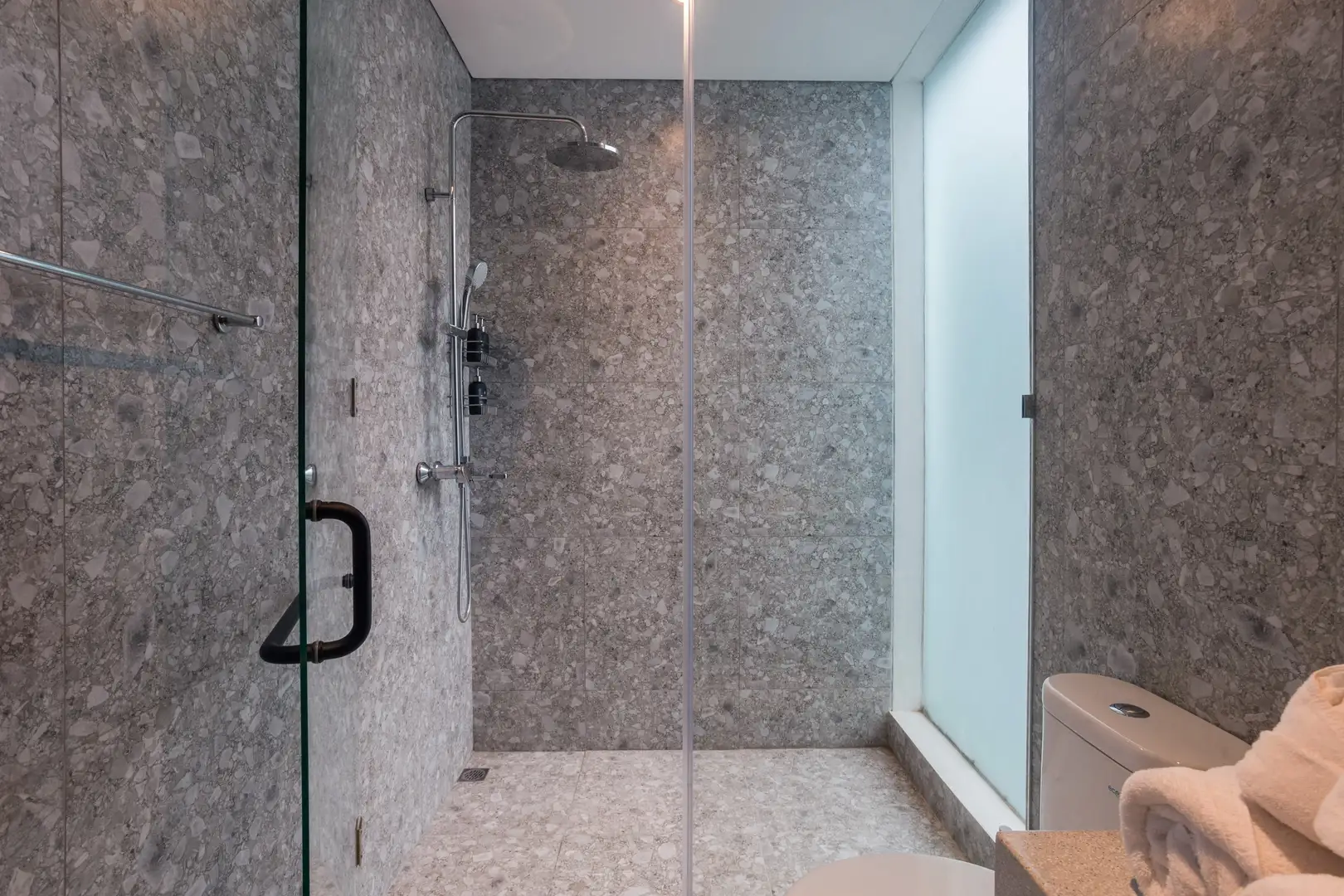 Villa 210m² in Indonesia, Canggu. Priced at 439306$ rent photo-3