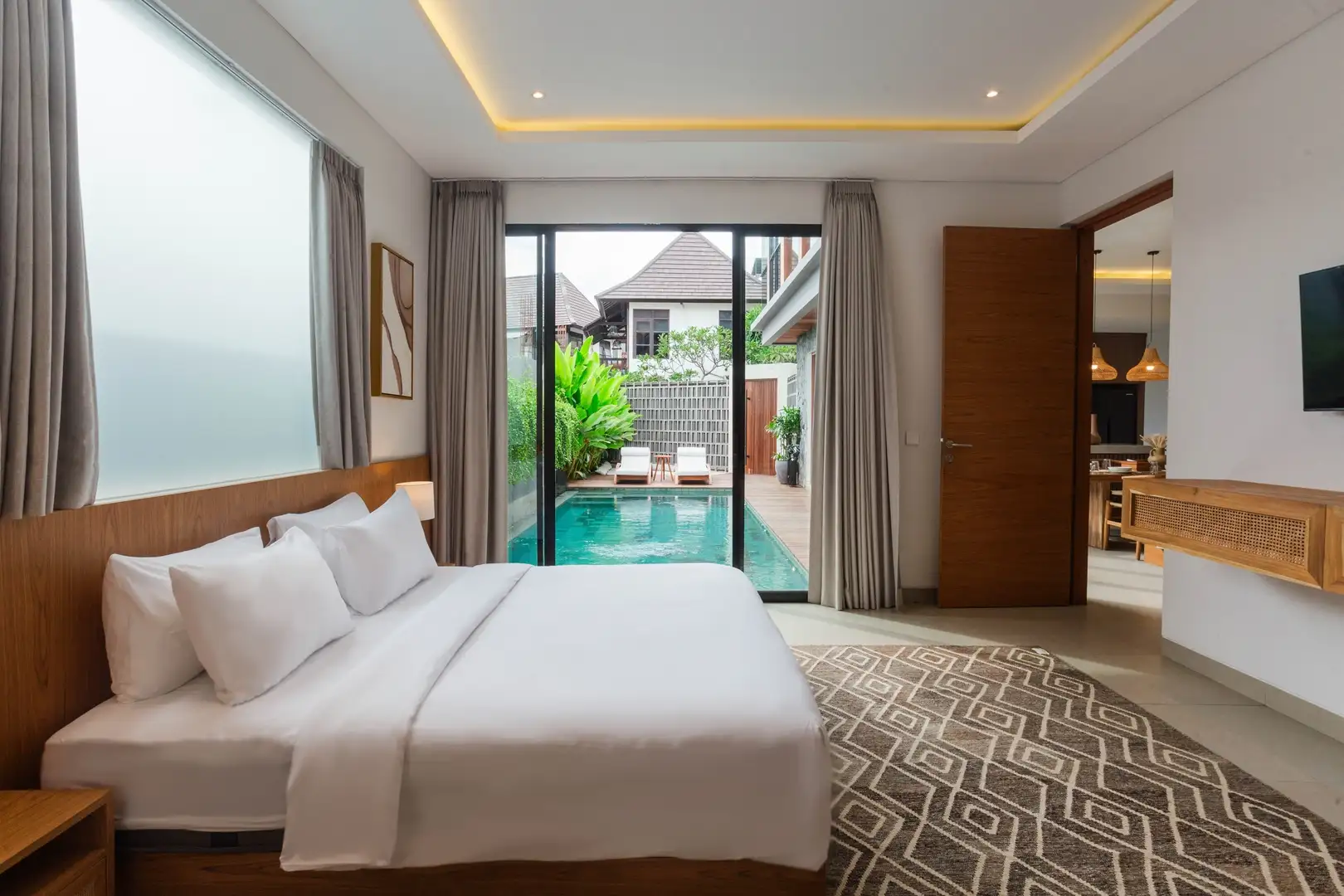 Villa 210m² in Indonesia, Canggu. Priced at 439306$ rent photo-9