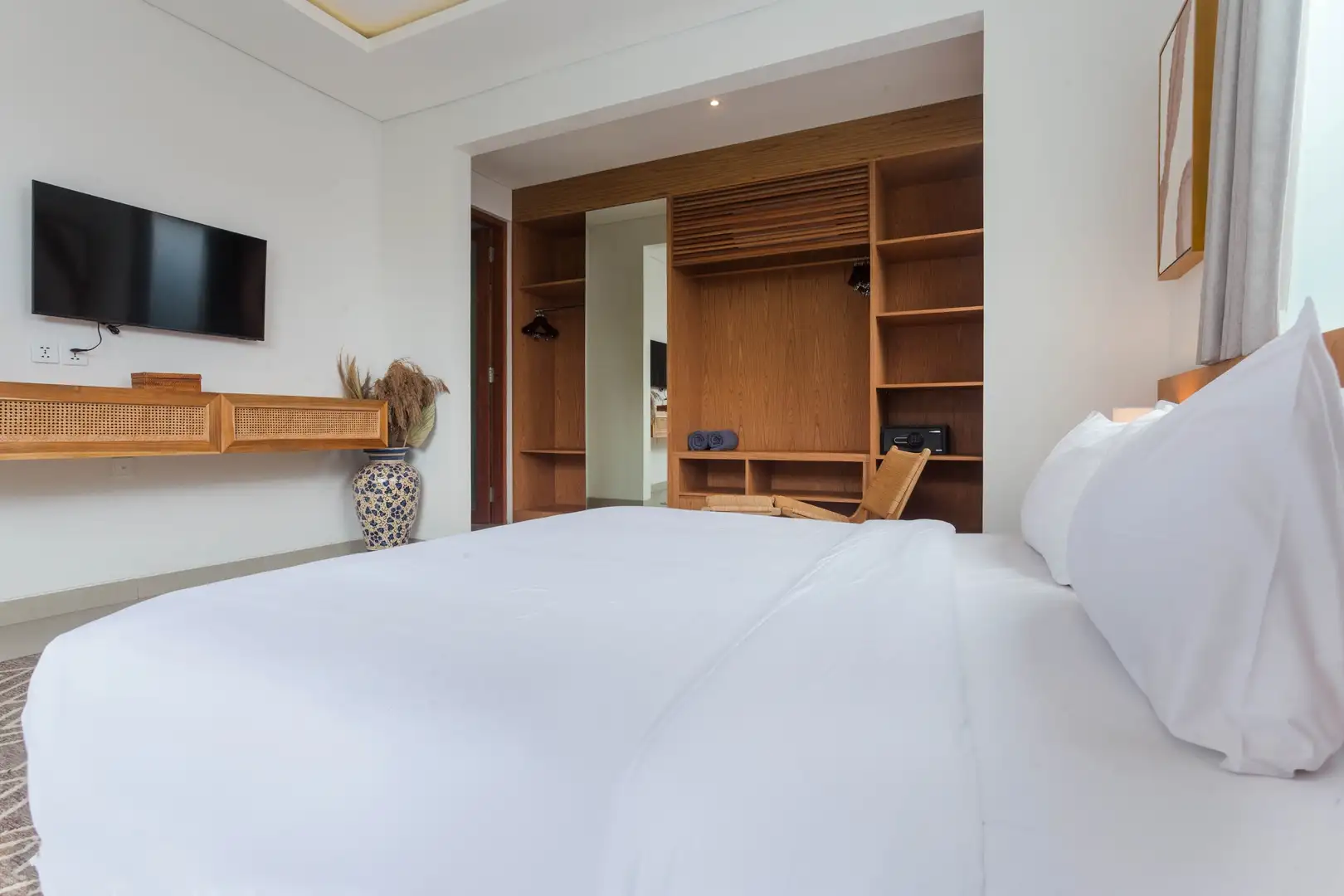 Villa 210m² in Indonesia, Canggu. Priced at 439306$ rent photo-18