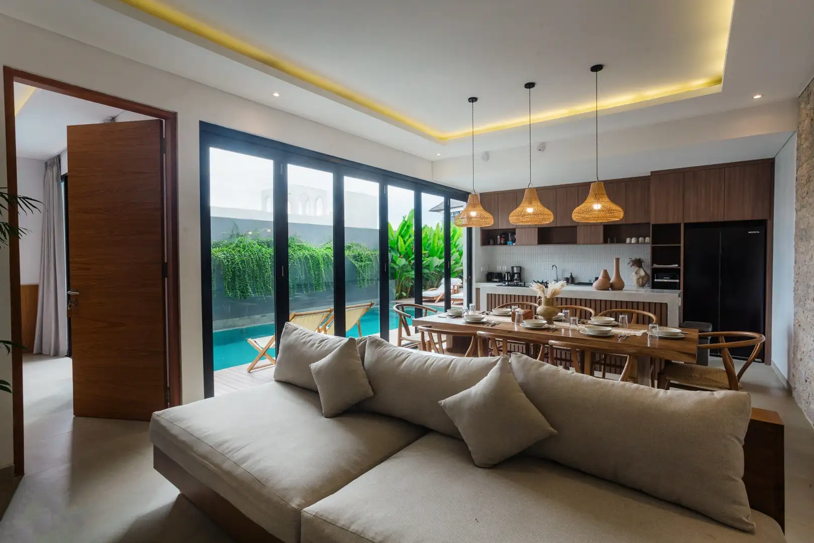 Villa 210m² in Indonesia, Canggu. Priced at 439306$ rent photo-31