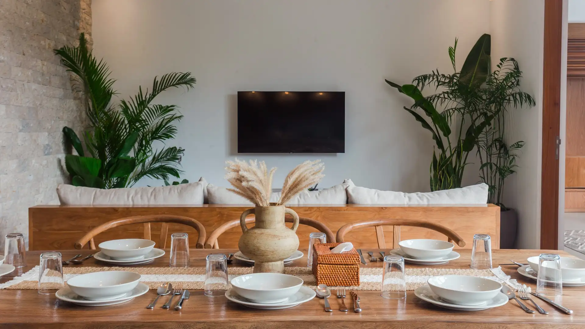 Villa 210m² in Indonesia, Canggu. Priced at 439306$ rent photo-32