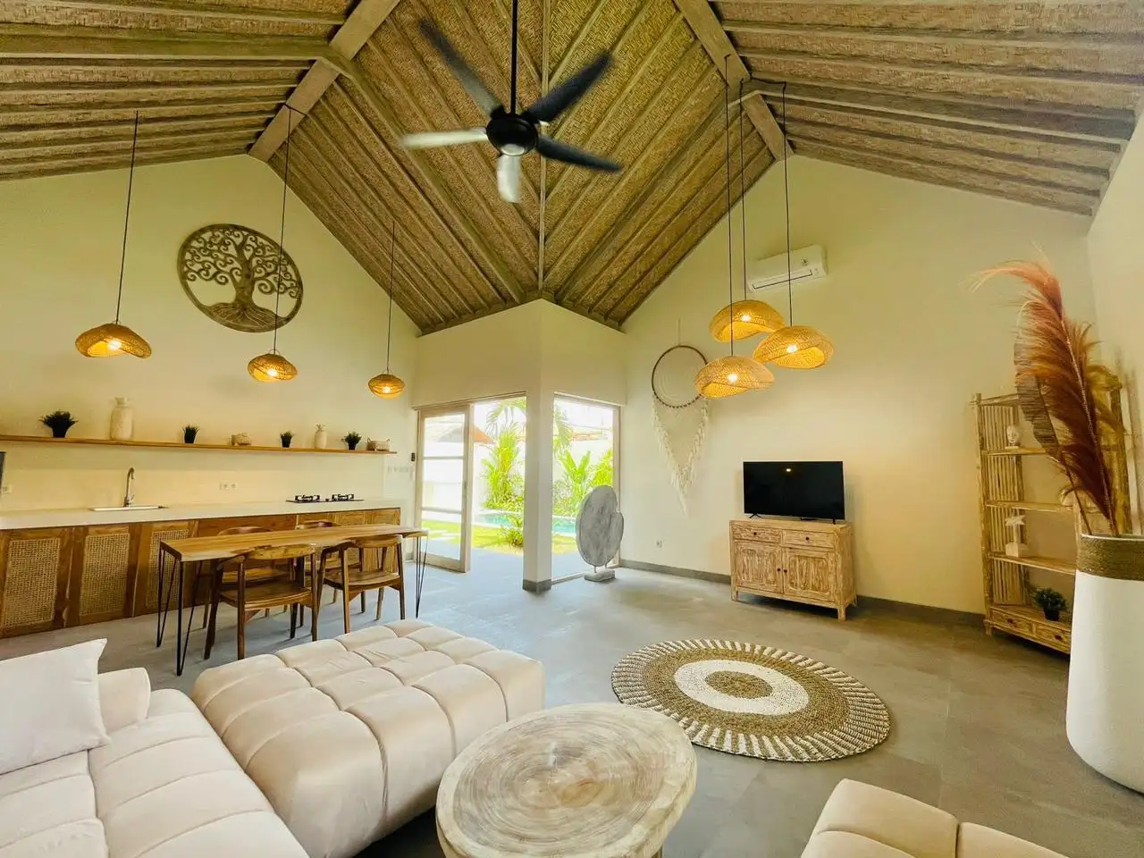 Villa 96m² in Indonesia, Ubud. Priced at 177923$ rent photo-12
