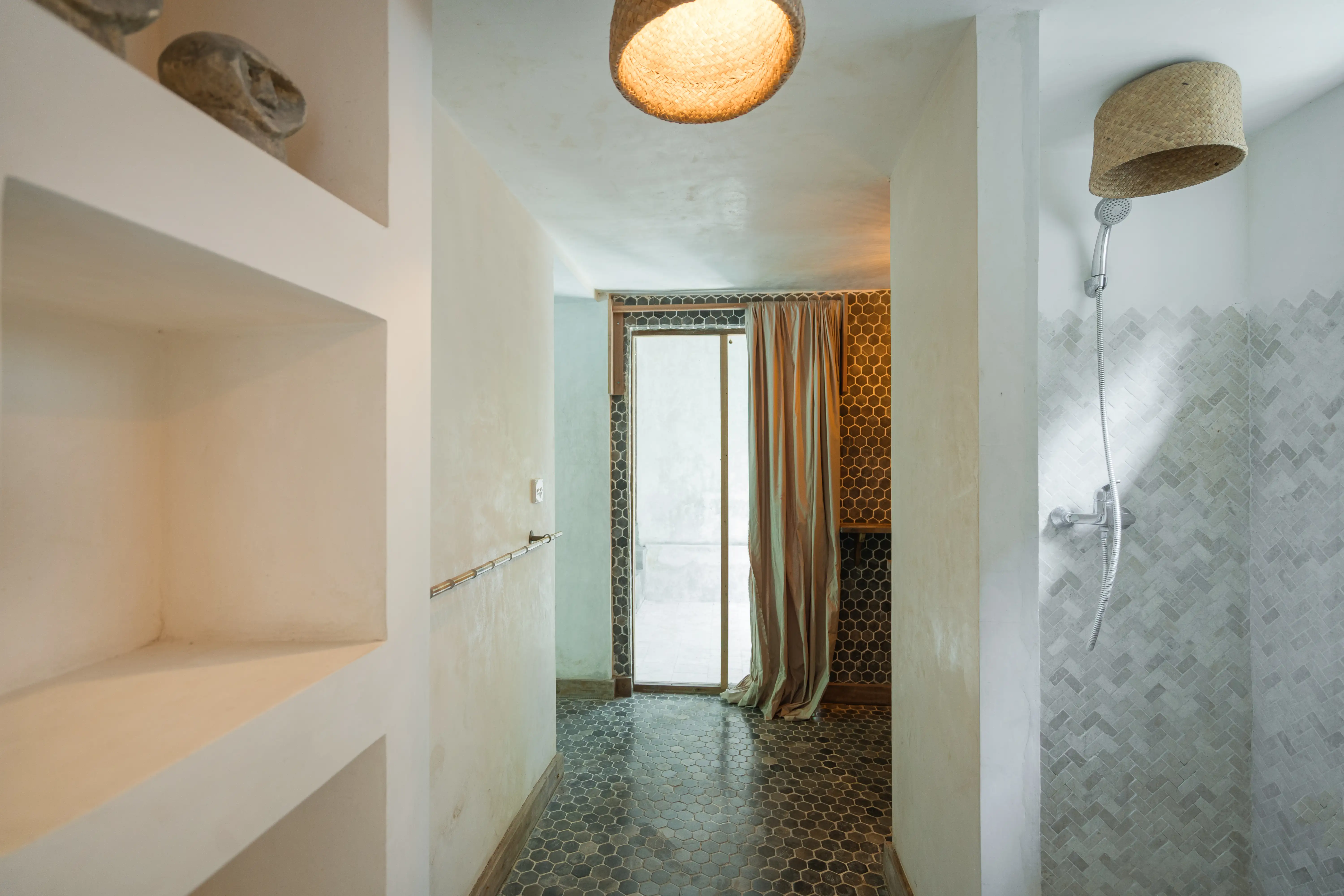 Villa 380m² in Indonesia, Canggu. Priced at 699000$ rent photo-10