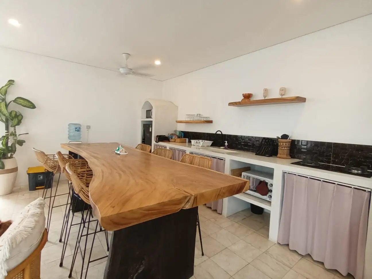 Villa 235m² in Indonesia, Canggu. Priced at 249000$ rent photo-2